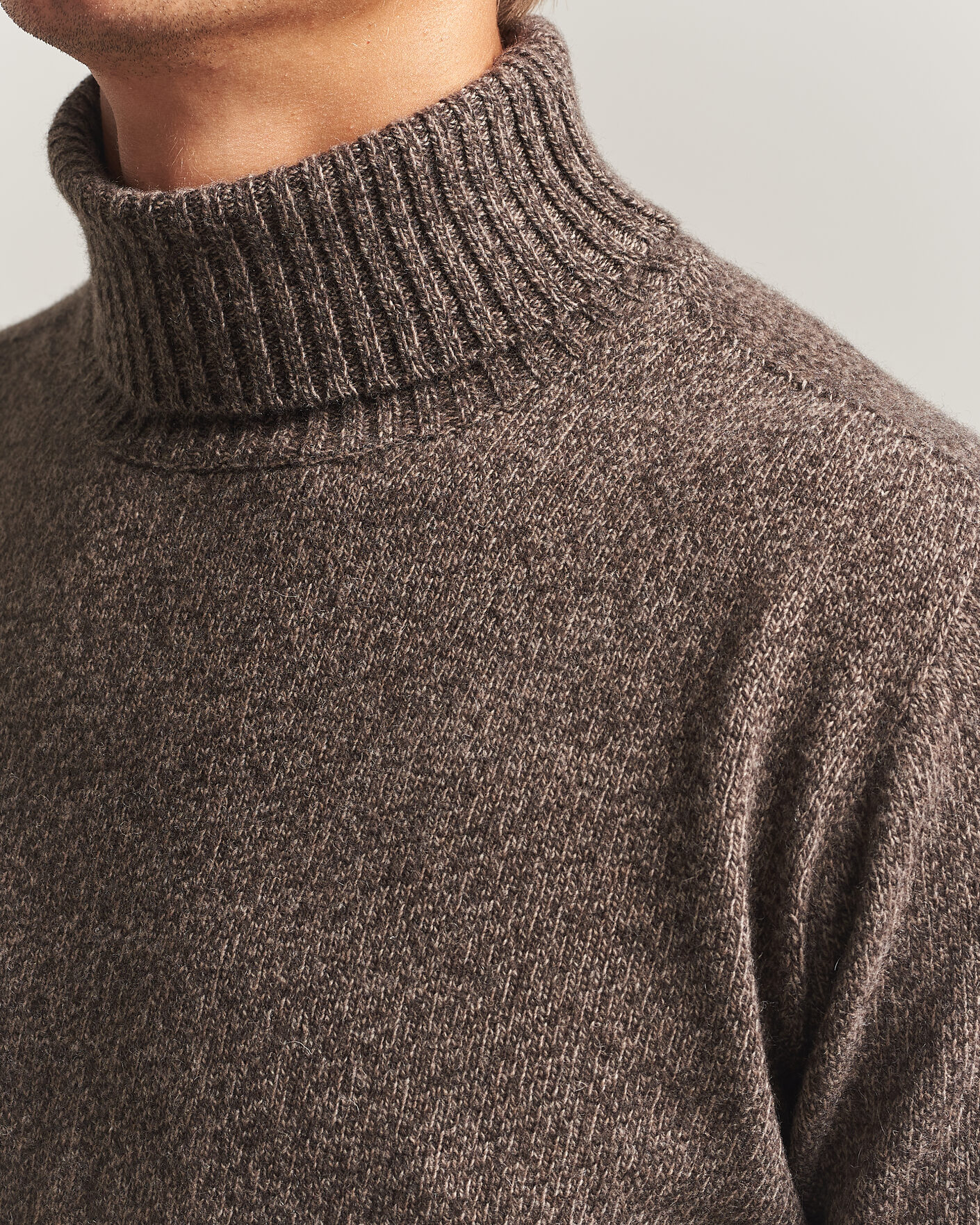 Mies | Puserot | Altea | Wool/Cashmere Rollneck Brown Melange