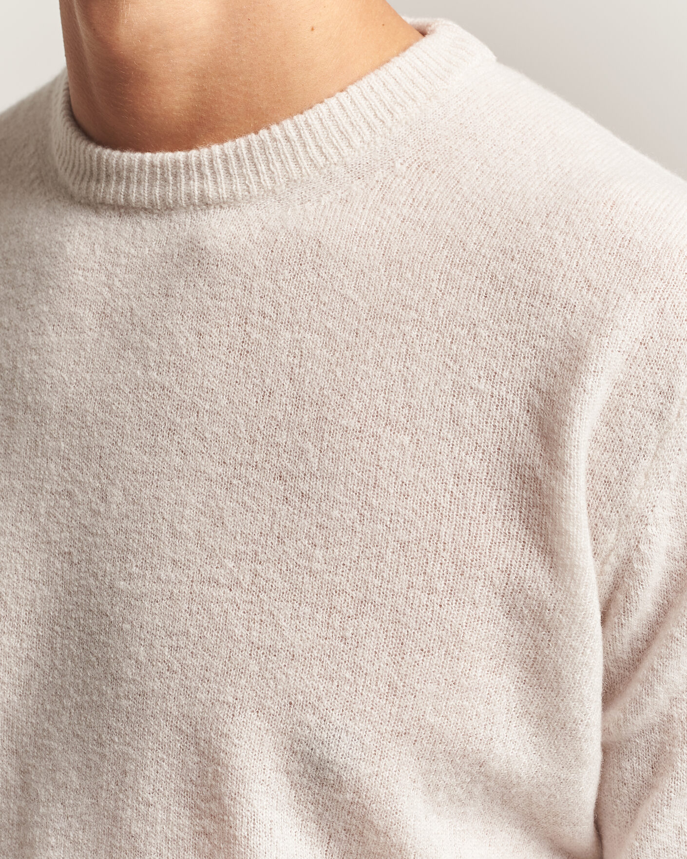 Mies | Puserot | Altea | Cloud Cashmere Blend Sweater Latte