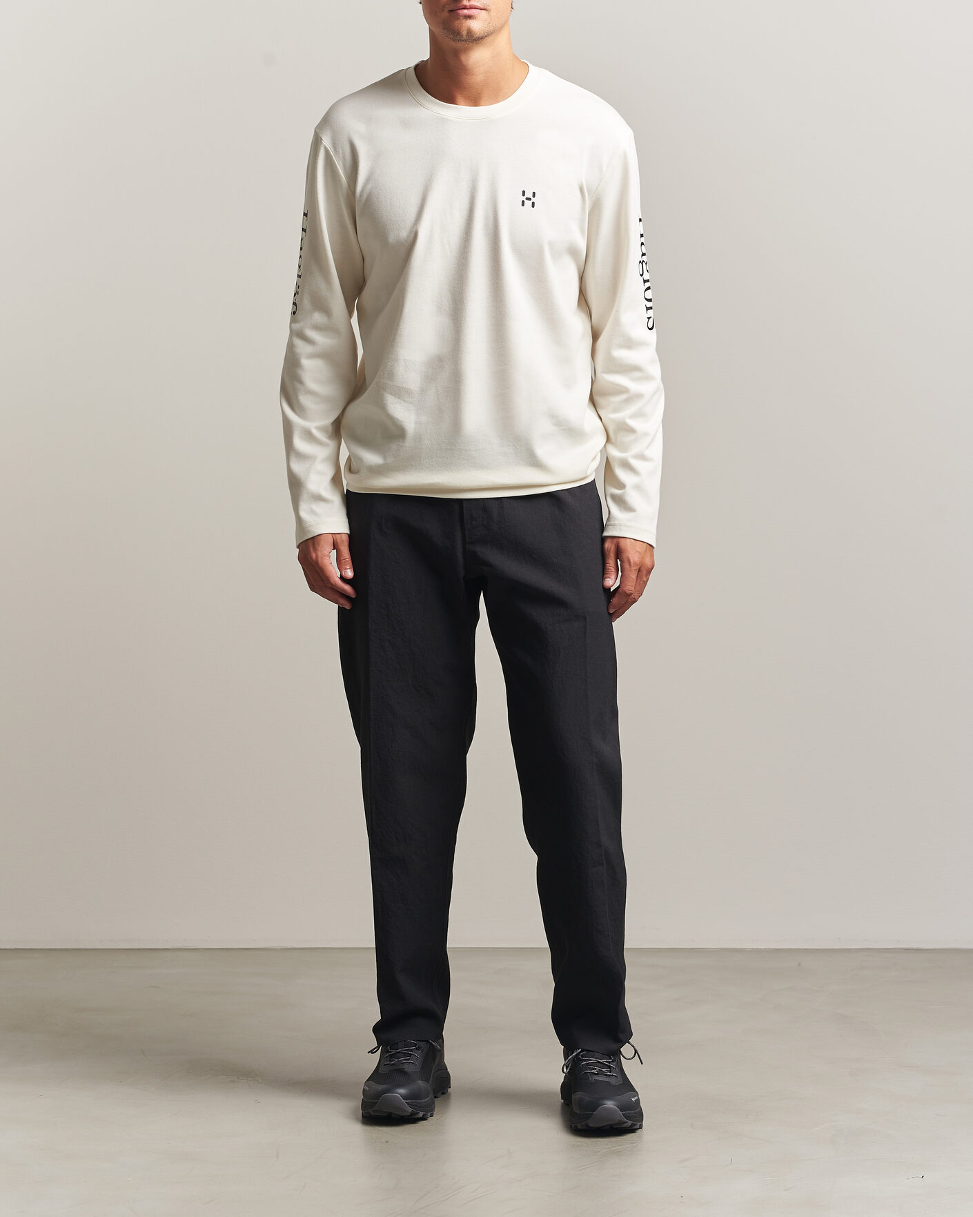 Mies | T-paidat | Haglöfs | Long Sleeve T-Shirt Soft White