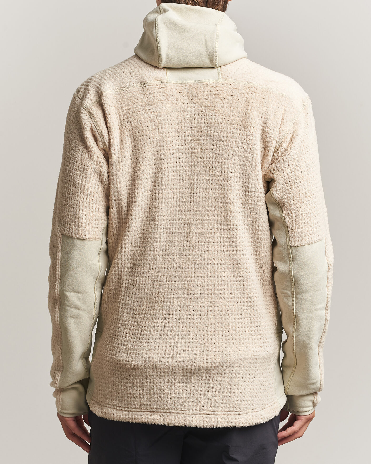 Mies | Puserot | Haglöfs | Vassi Technical Mid Layer Chalk Beige