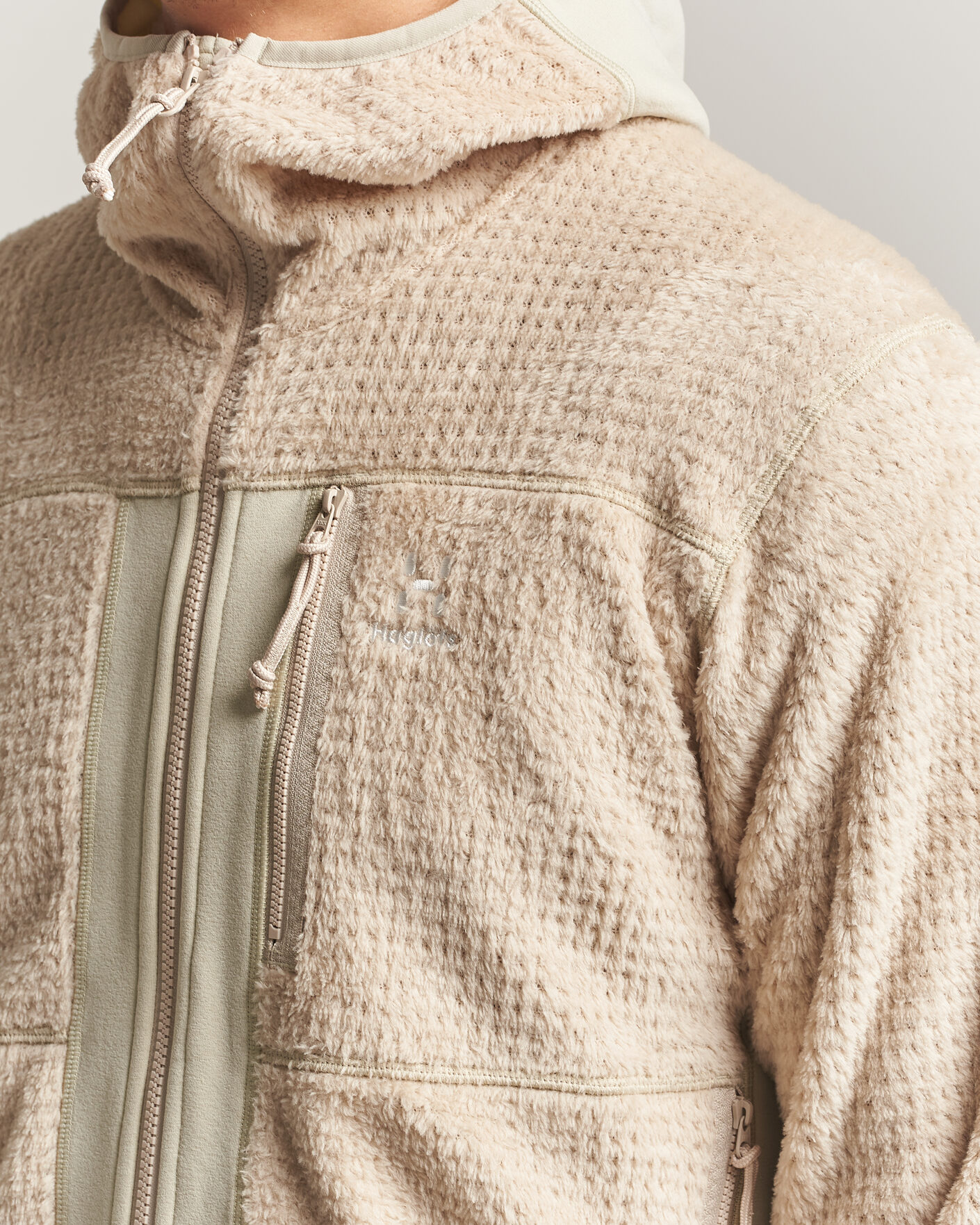 Mies | Puserot | Haglöfs | Vassi Technical Mid Layer Chalk Beige