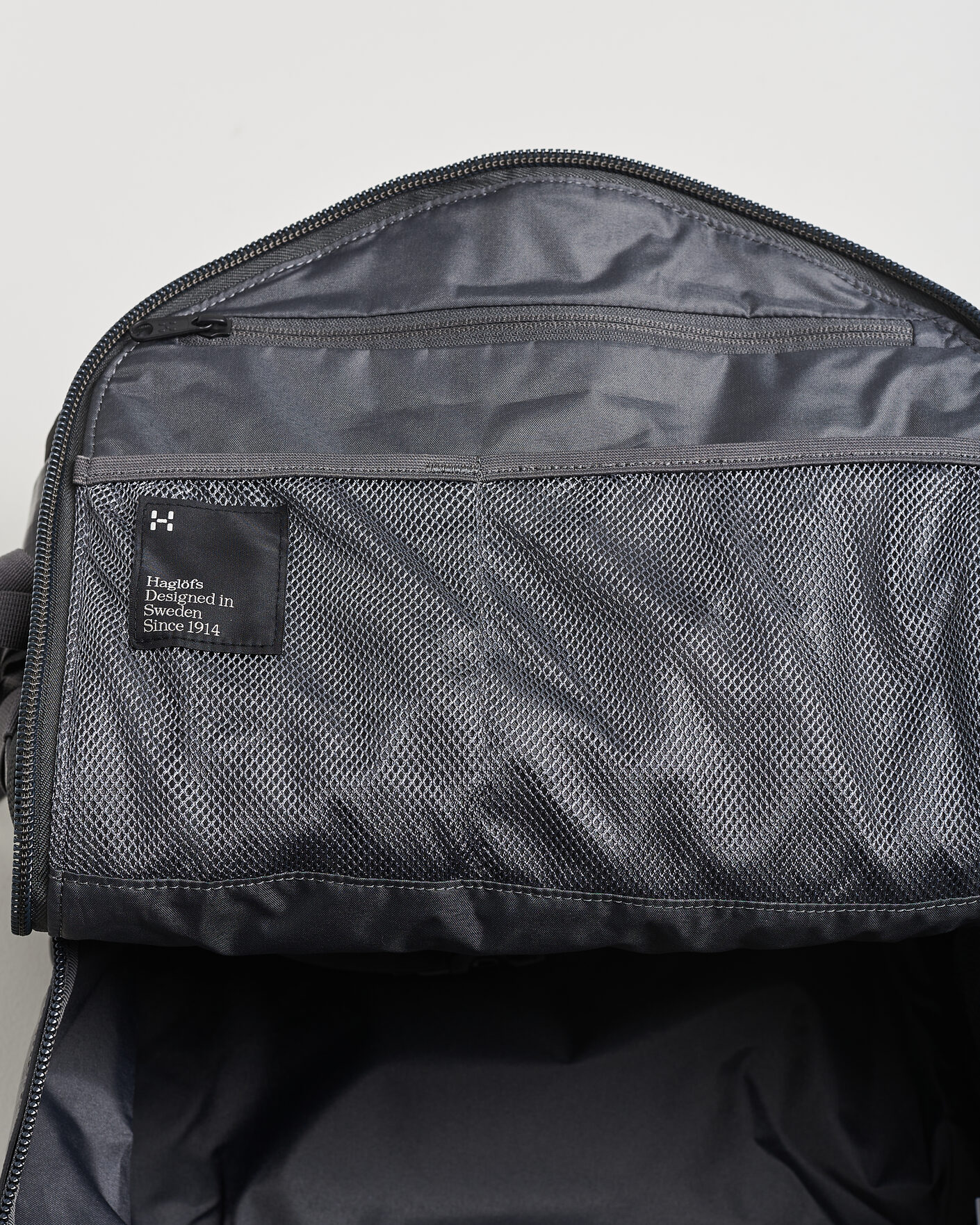 Mies | Laukut | Haglöfs | Magma 42L Duffle Bag True Black