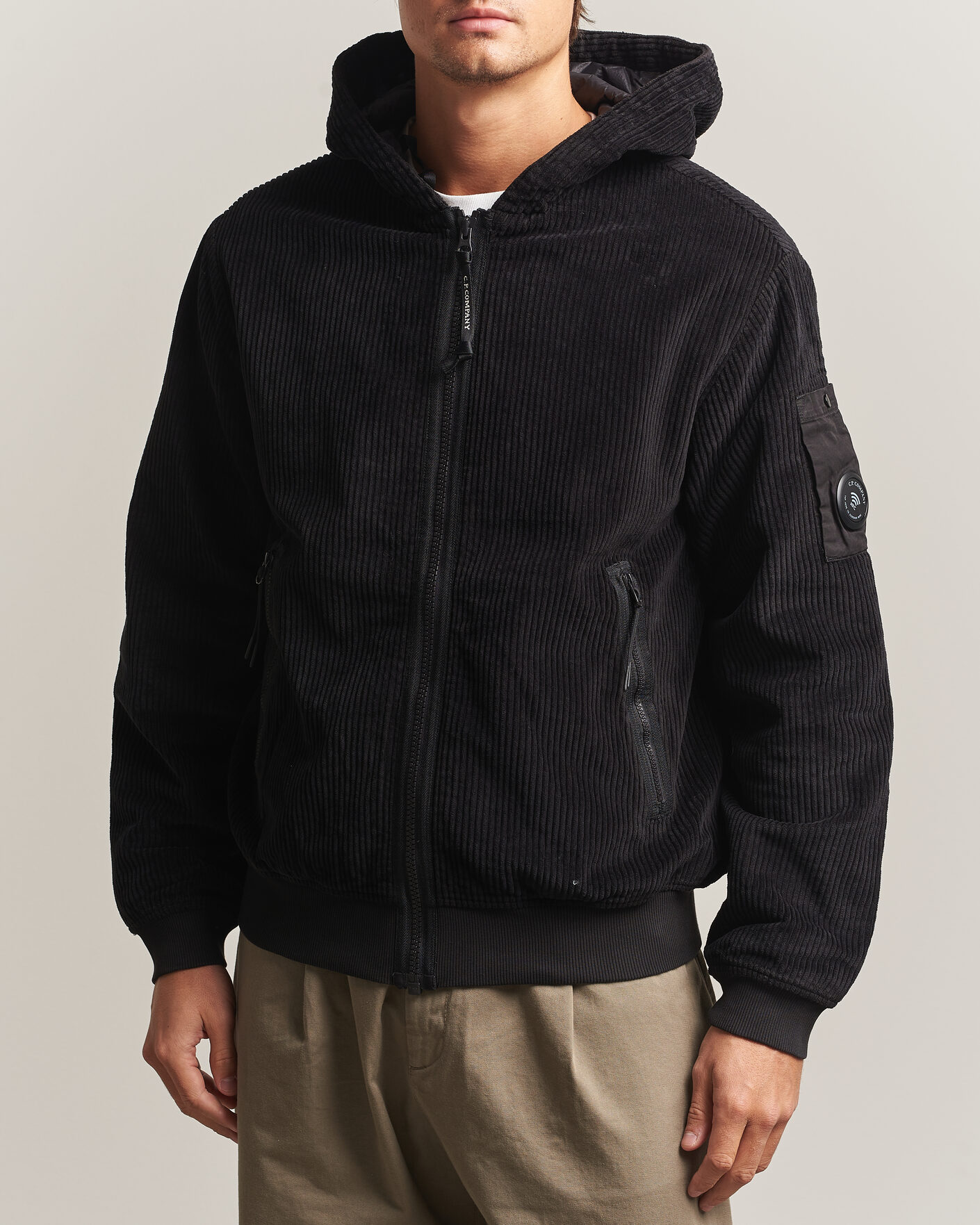 Mies | Takit | C.P. Company | Light Padded Hood Corduroy Jacket Black