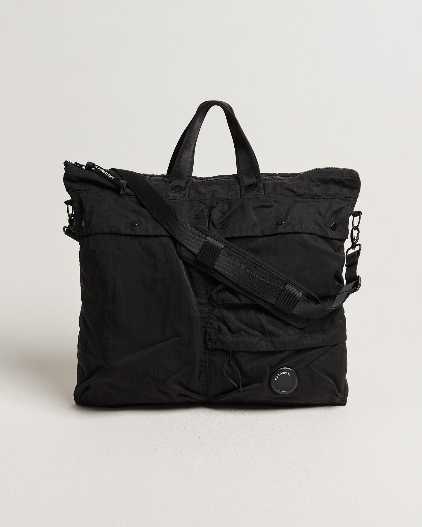 Mies | Laukut | C.P. Company | Nylon B Zip Tote Bag Black