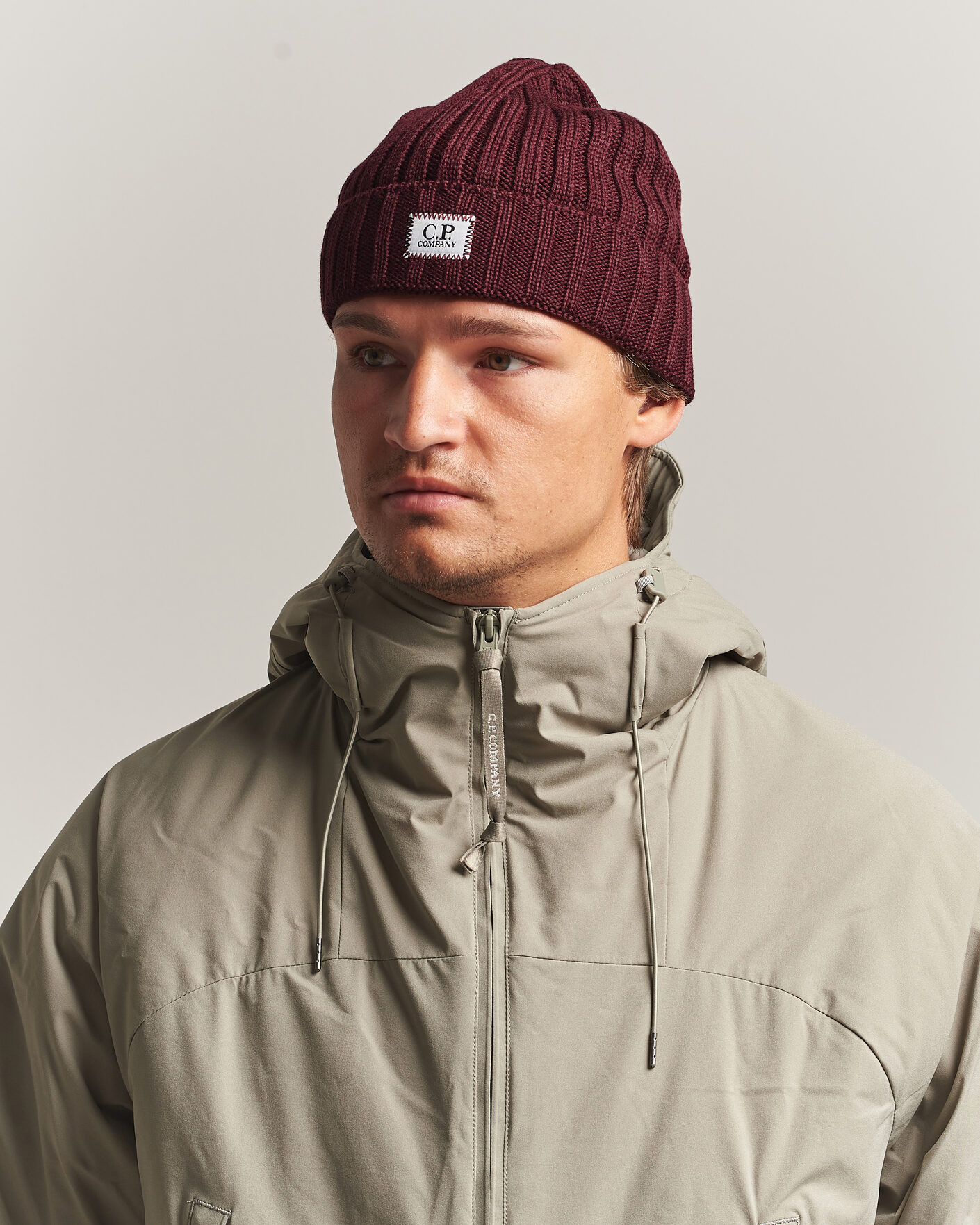 Mies | Pipot | C.P. Company | Extra Fine Merino Rib Knitted Hat Burgundy