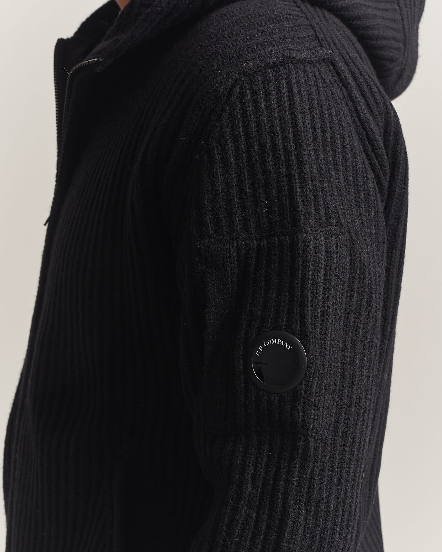 Mies | Puserot | C.P. Company | Heavy Lambswool Hood Zip Black