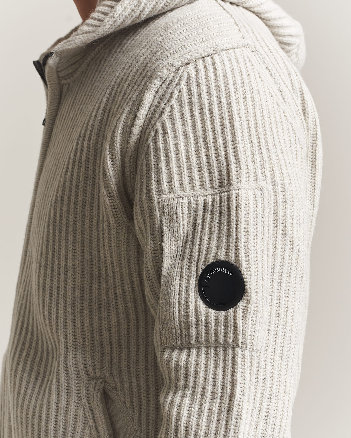 Mies | Puserot | C.P. Company | Heavy Lambswool Hood Zip Light Grey