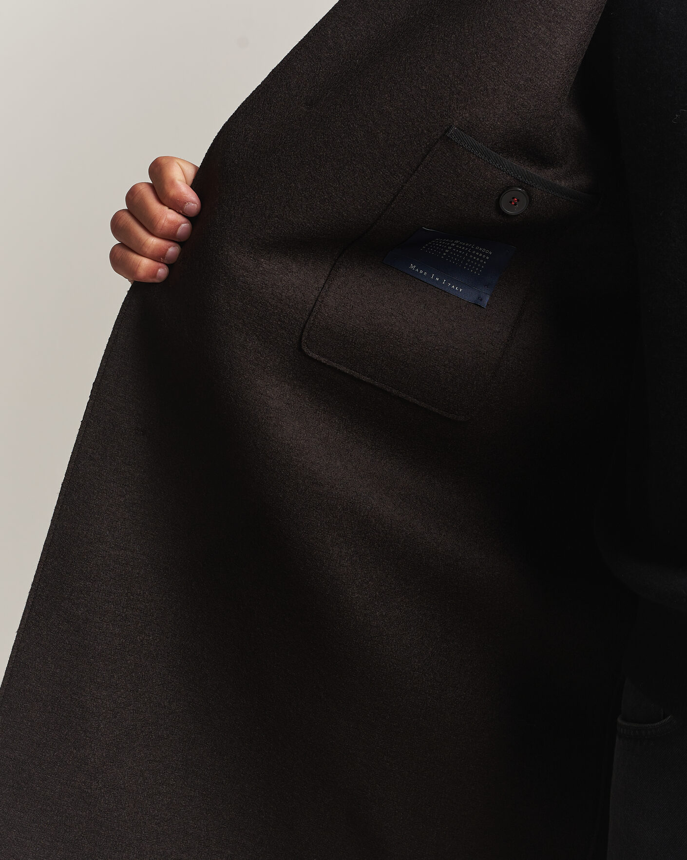 Mies | Takit | Harris Wharf London | Pressed Wool Mac Coat Dark Brown