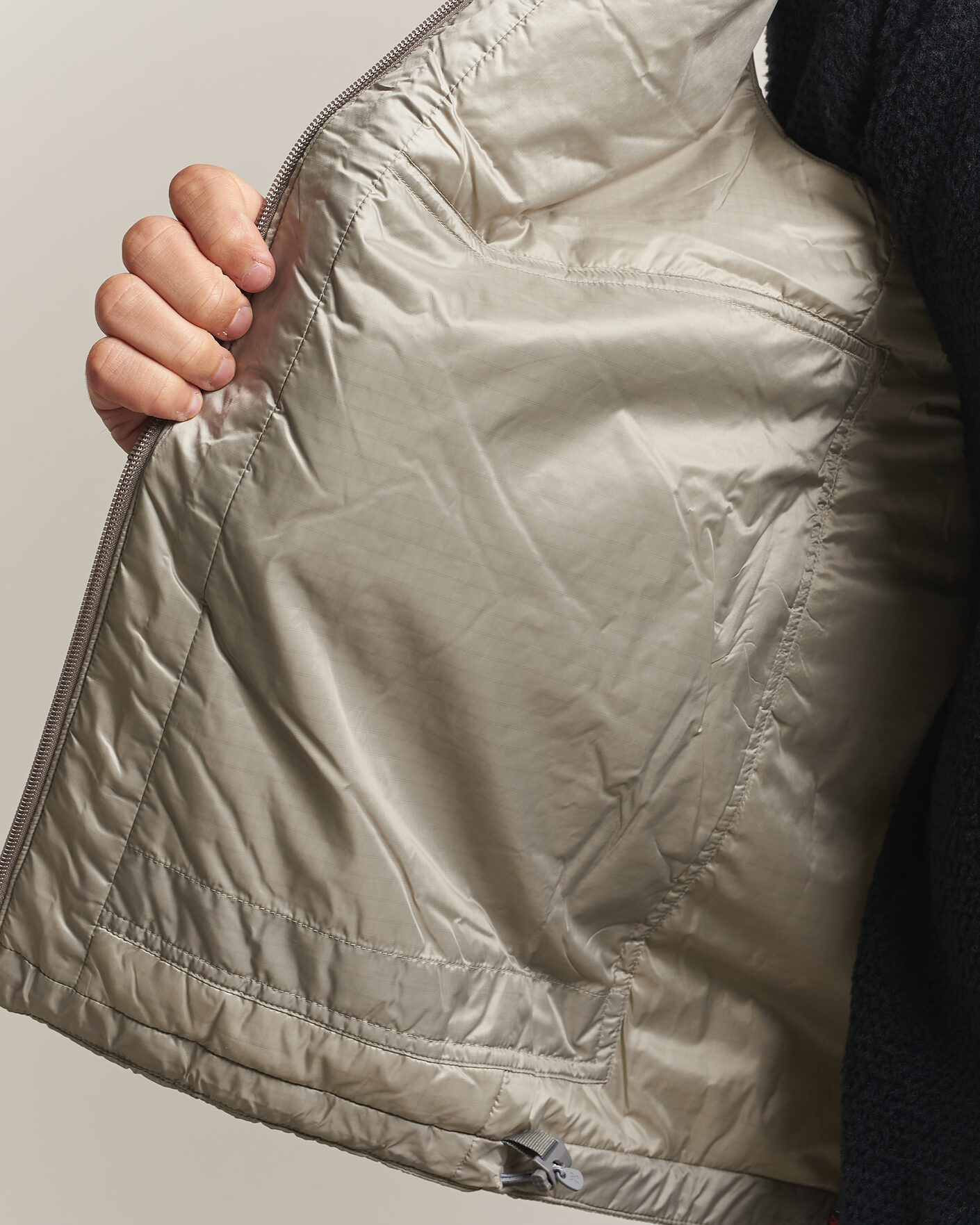 Mies | Ulkoliivit | Houdini | Dunfri Primaloft Padded Vest Sandstorm