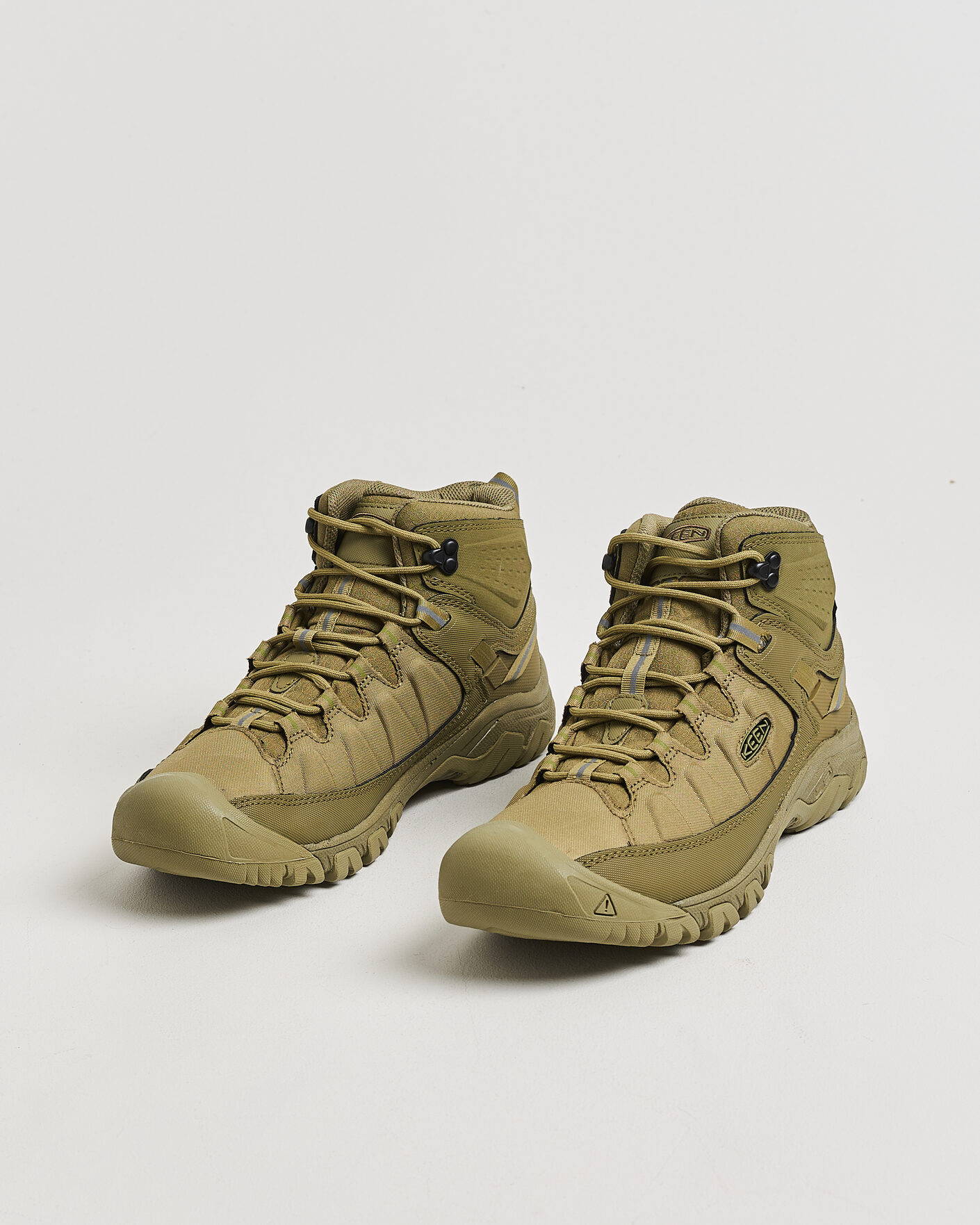 Mies | Maastojuoksukengät | KEEN | Targhee EXP Mid Trail Sneaker Martini Olive