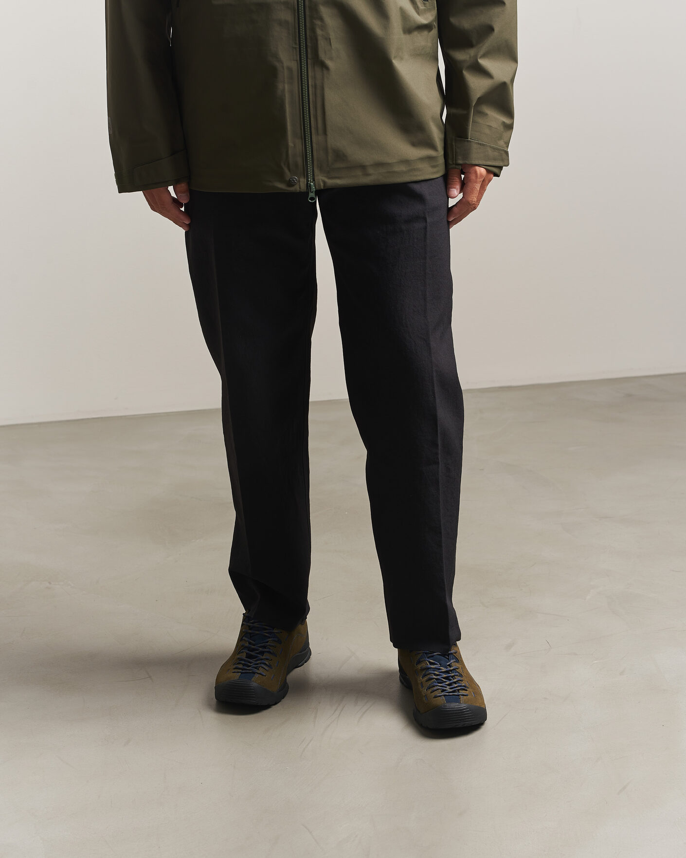 Mies | Maastojuoksukengät | KEEN | Jasper Suede Sneaker Dark Olive