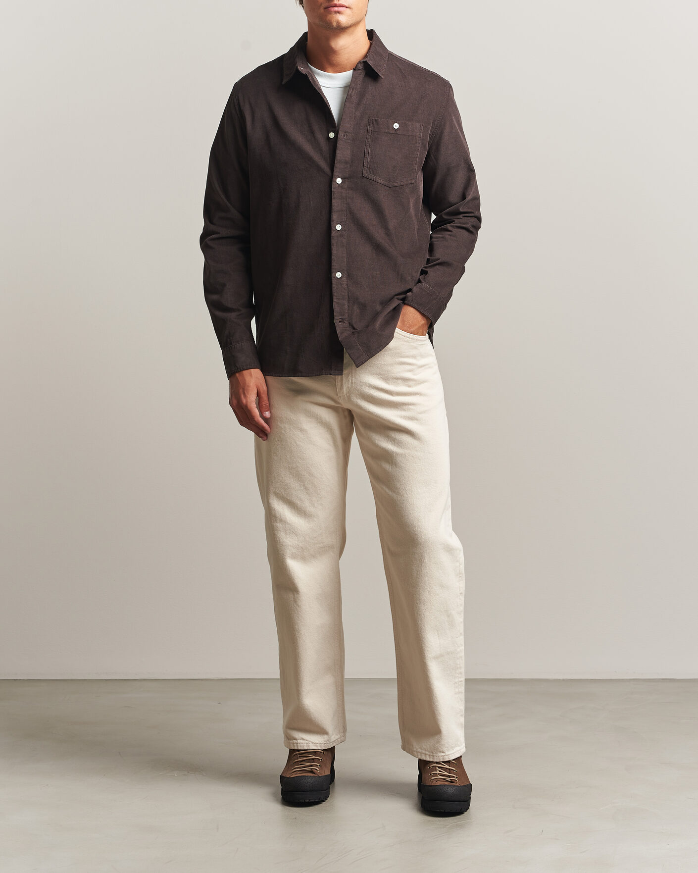Mies | Kauluspaidat | KnowledgeCotton Apparel | Regular Fit Cord Shirt Chocolate