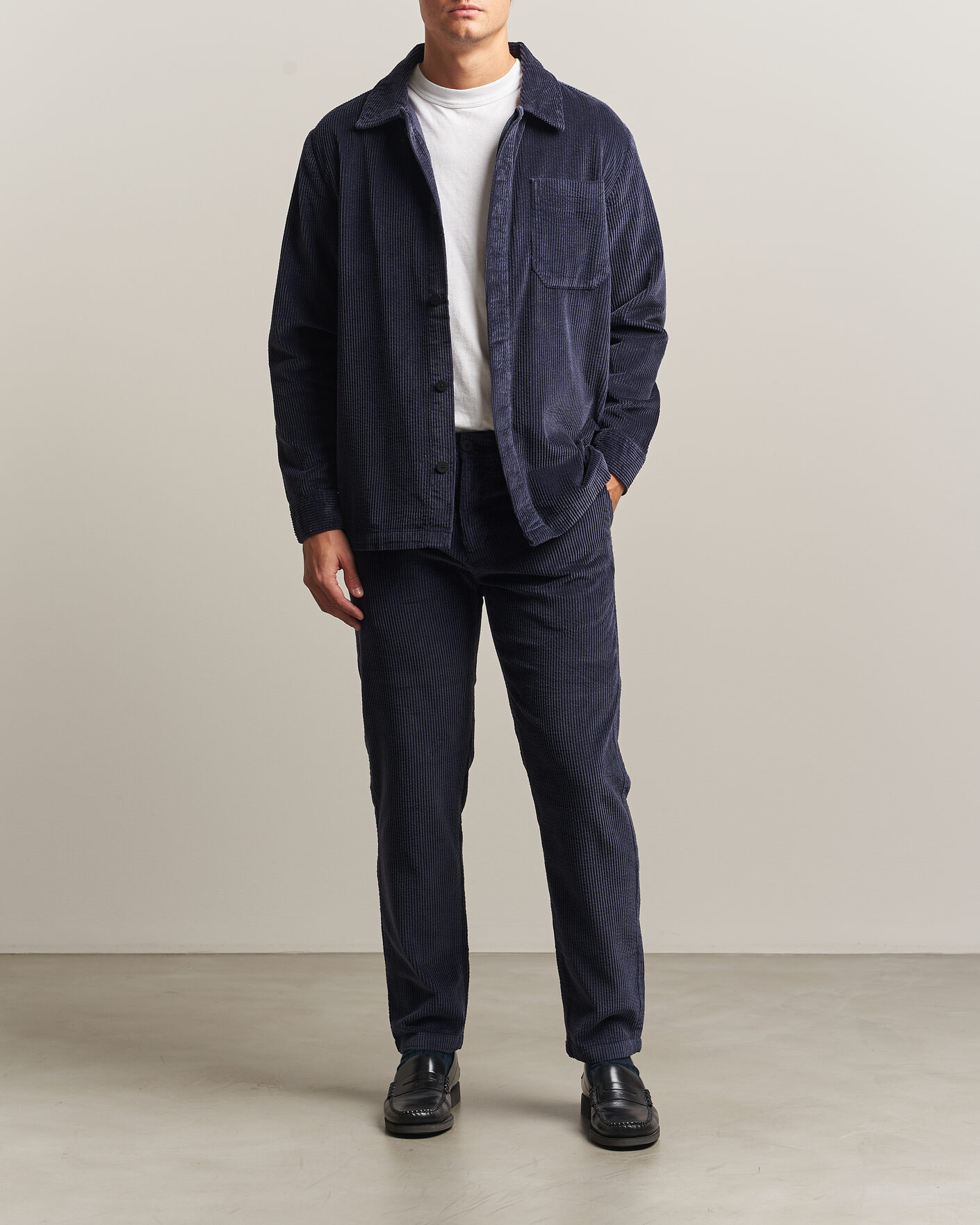 Mies | Kauluspaidat | KnowledgeCotton Apparel | Cotton Corduroy Overshirt Night Sky
