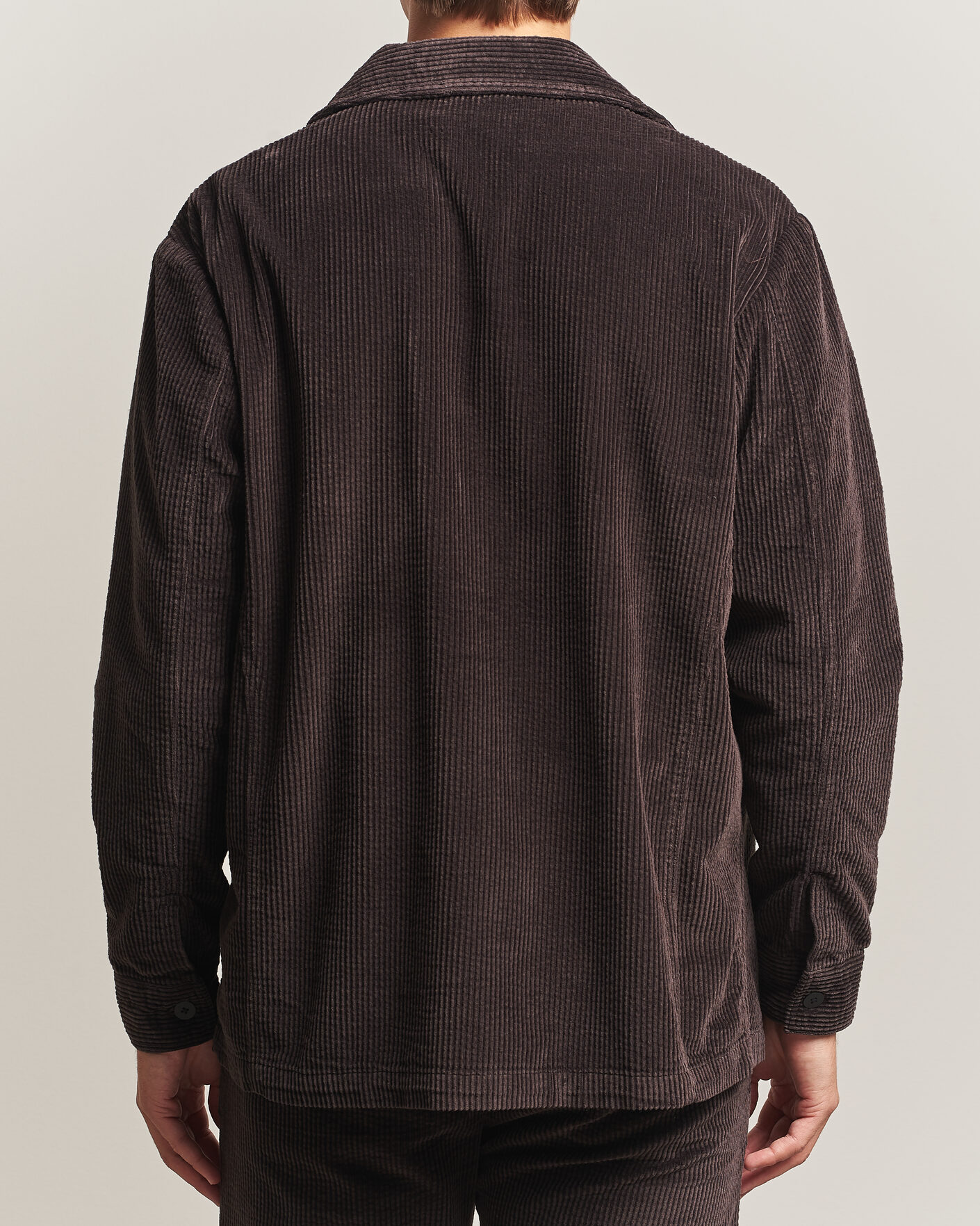 Mies | Kauluspaidat | KnowledgeCotton Apparel | Cotton Corduroy Overshirt Chocolate