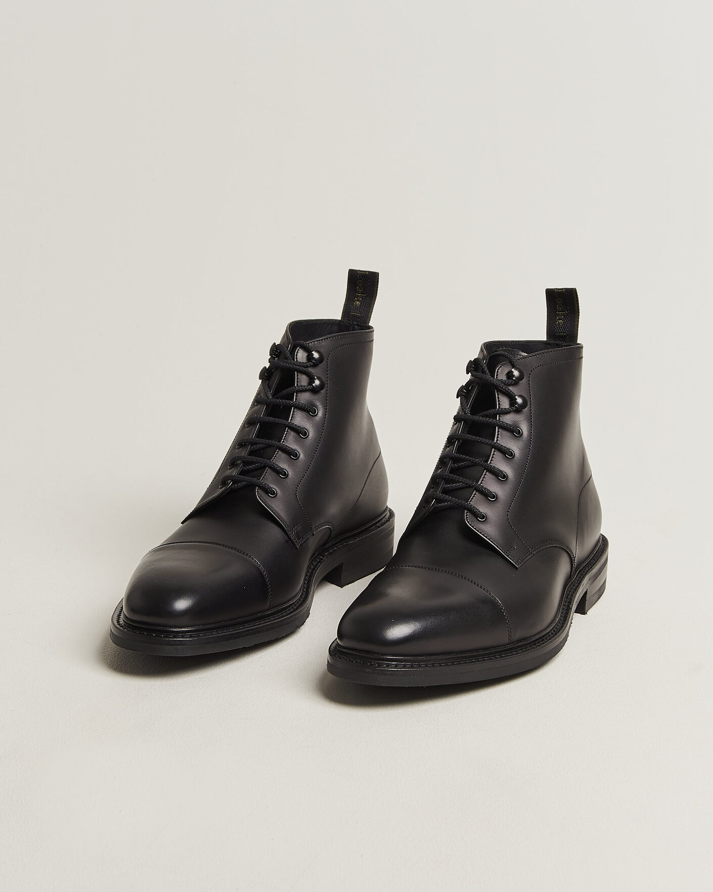 Mies | Nilkkurit | Loake 1880 | Roehampton Boot Black