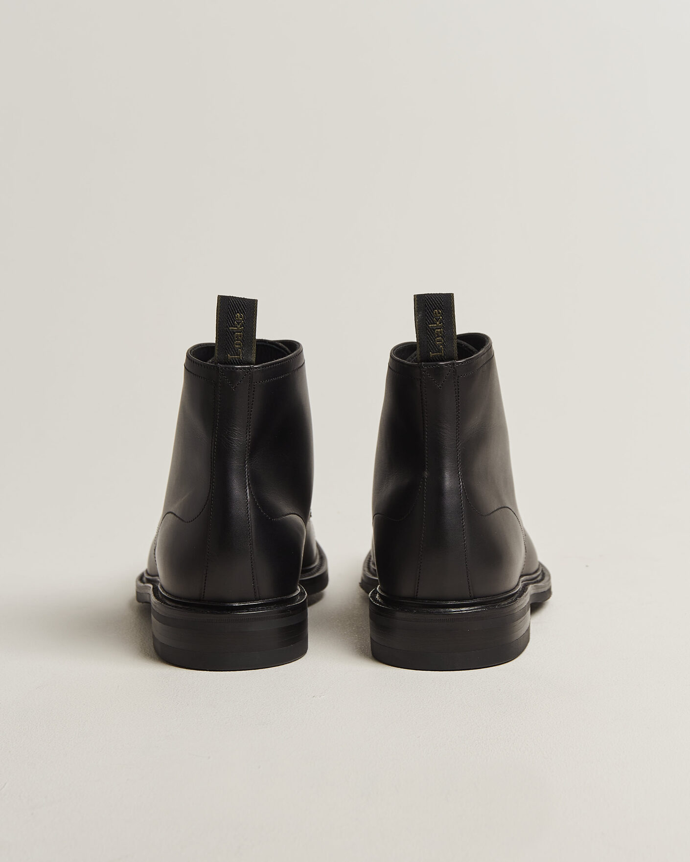 Mies | Nilkkurit | Loake 1880 | Roehampton Boot Black