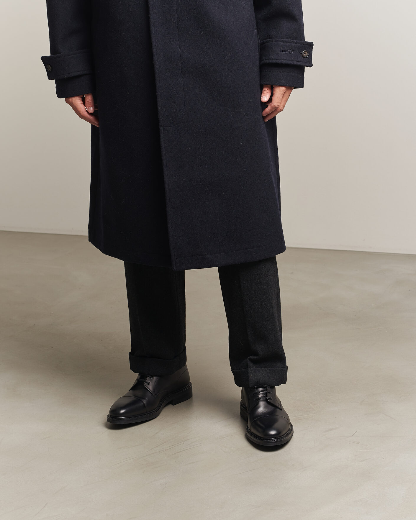 Mies | Nilkkurit | Loake 1880 | Roehampton Boot Black