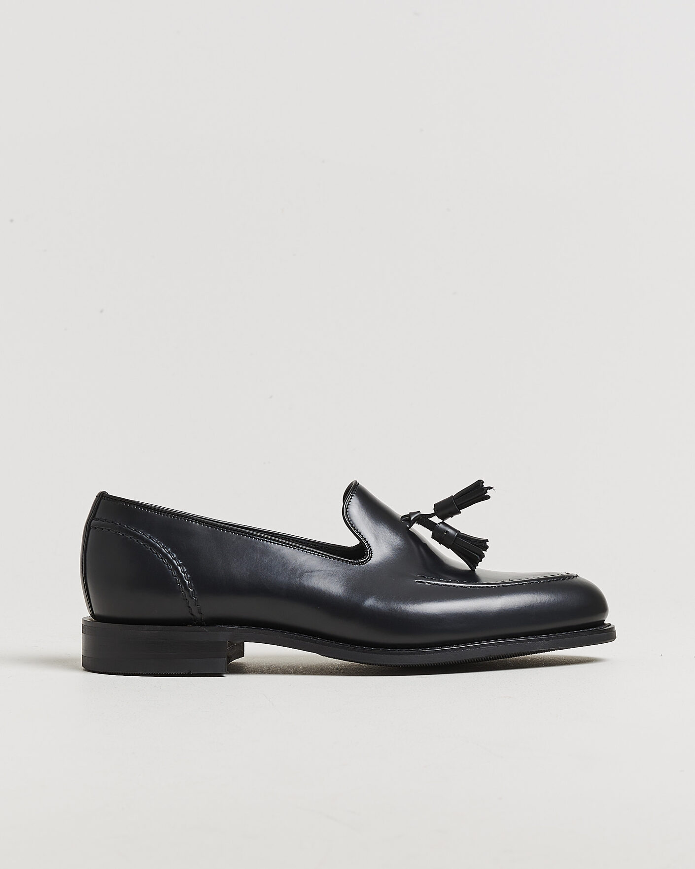 Mies | Loaferit | Loake 1880 | Brunel Leather Tassel Loafer Black