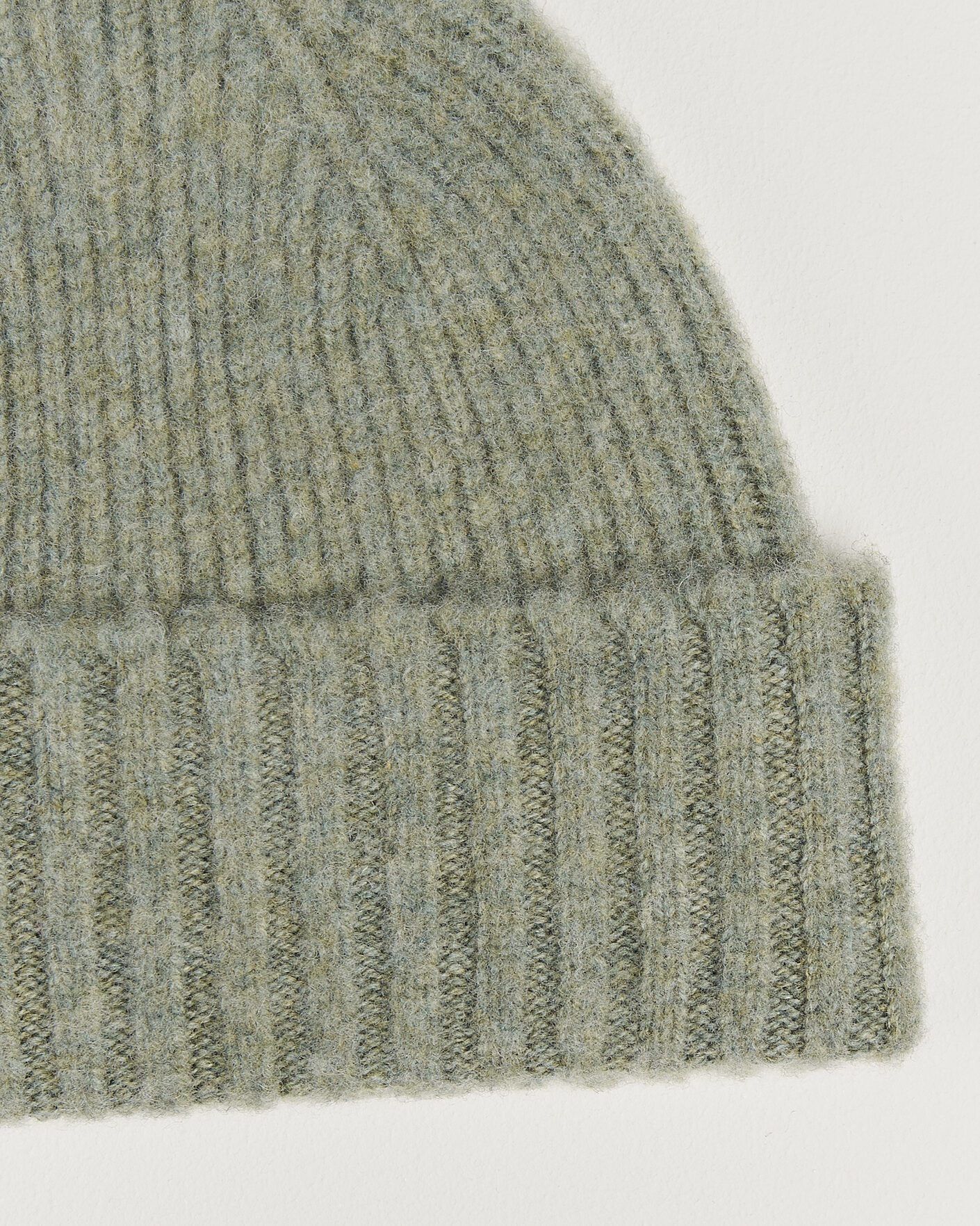 Mies | Pipot | Robert Mackie | Rona Ribbed Shaggy Lambswool Beanie Light Green