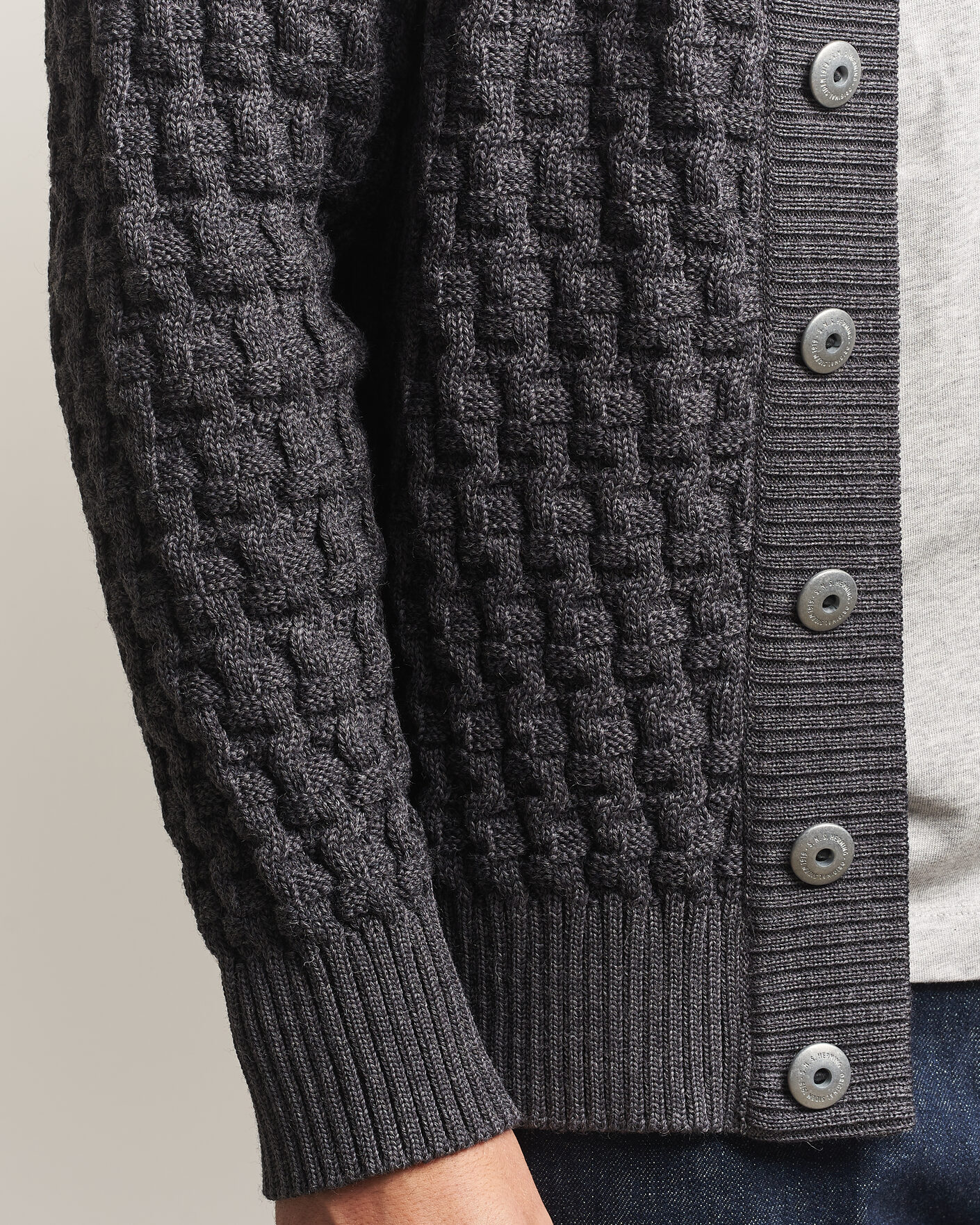 Mies | Puserot | S.N.S. Herning | Stark Cardigan Gneiss Grey