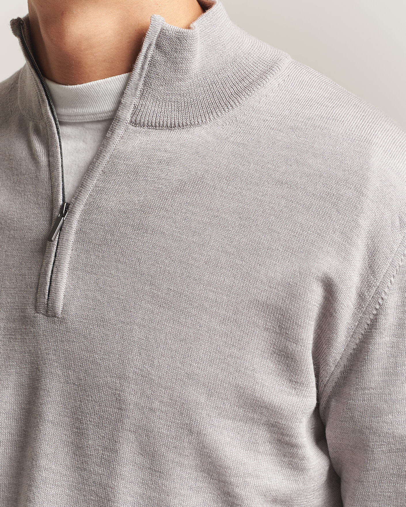 Mies | Puserot | Morgano | Extra Fine Merino Wool Half-Zip Light Grey