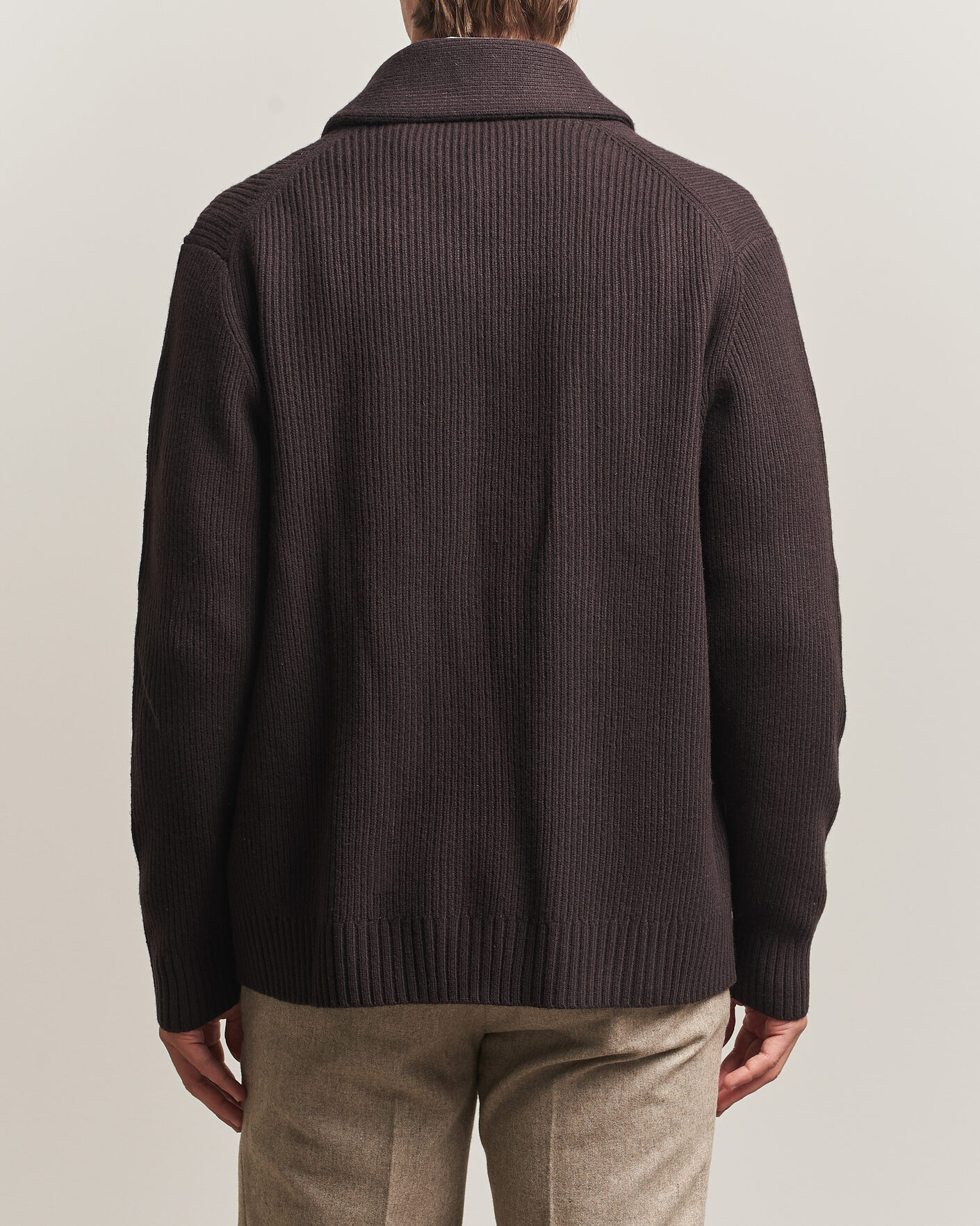 Mies | Puserot | Charles Tyrwhitt | Chunky Merino Shawl Neck Cardigan Chocolate