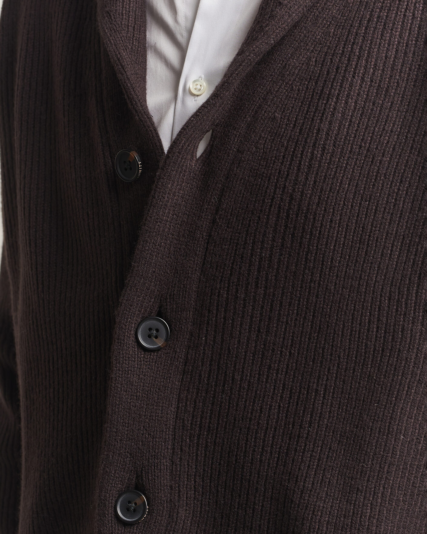Mies | Puserot | Charles Tyrwhitt | Chunky Merino Shawl Neck Cardigan Chocolate