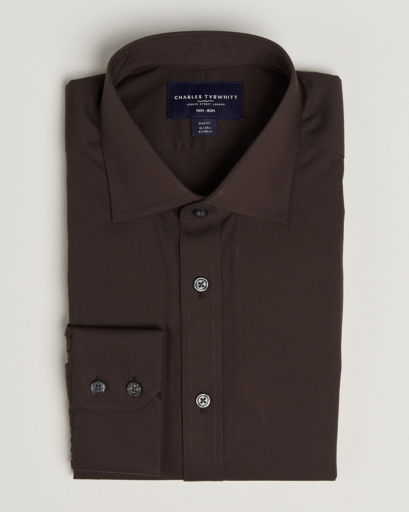 Mies | Kauluspaidat | Charles Tyrwhitt | Slim Fit Non Iron Poplin Cut Away Shirt Chocolate