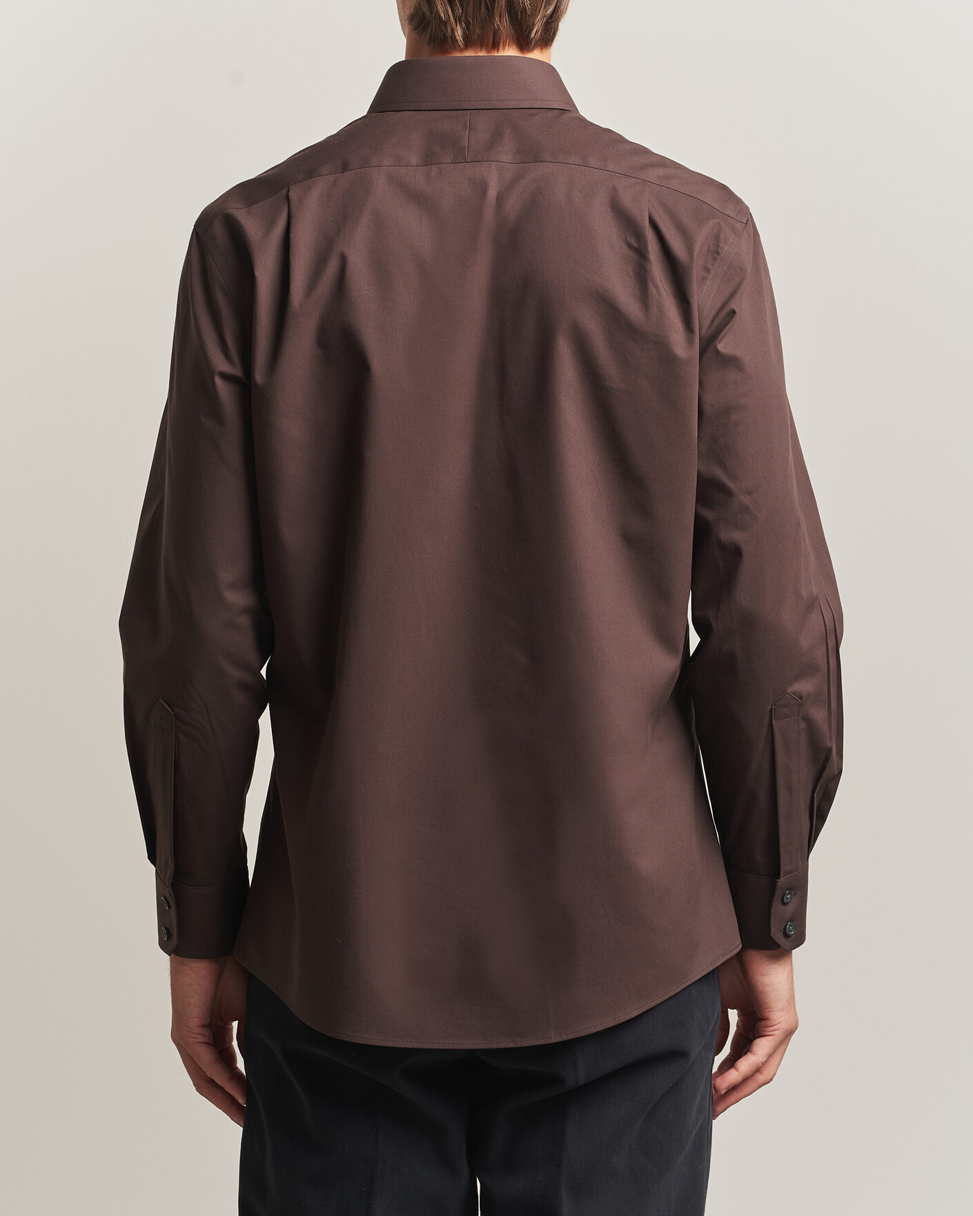 Mies | Kauluspaidat | Charles Tyrwhitt | Slim Fit Non Iron Poplin Cut Away Shirt Chocolate