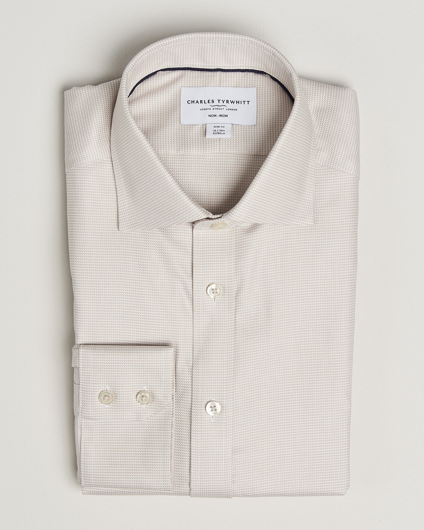 Mies | Kauluspaidat | Charles Tyrwhitt | Slim Fit Non Iron Trafalgar Weave Shirt Stone