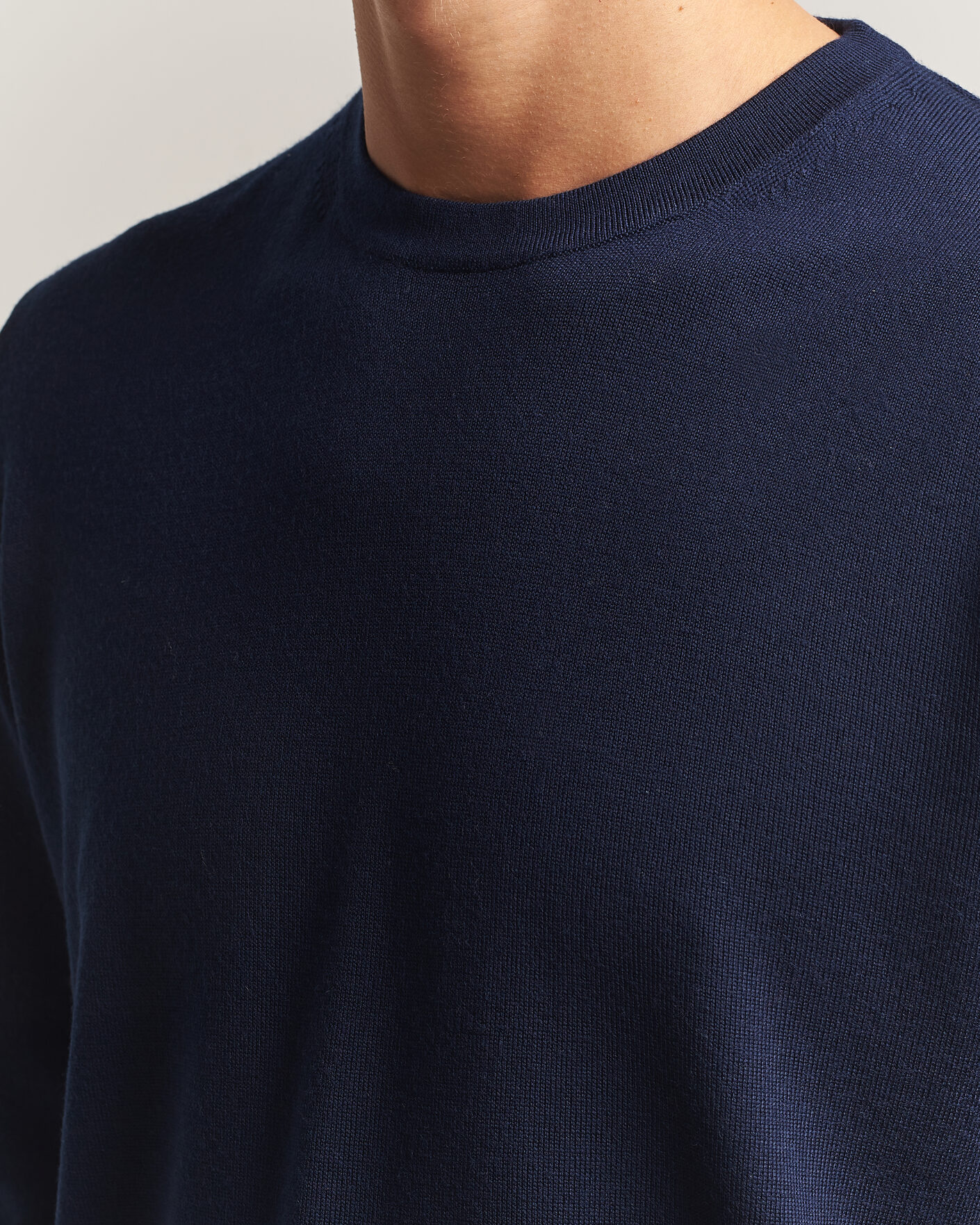 Mies | Puserot | Charles Tyrwhitt | Pure Merino Crew Neck Jumper Navy