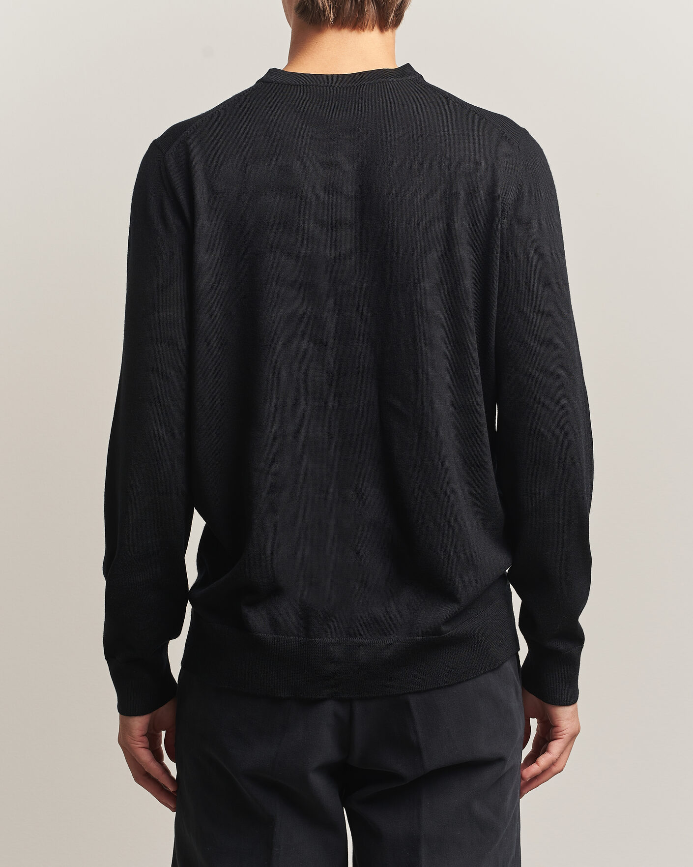 Mies | Puserot | Charles Tyrwhitt | Pure Merino Crew Neck Jumper Black