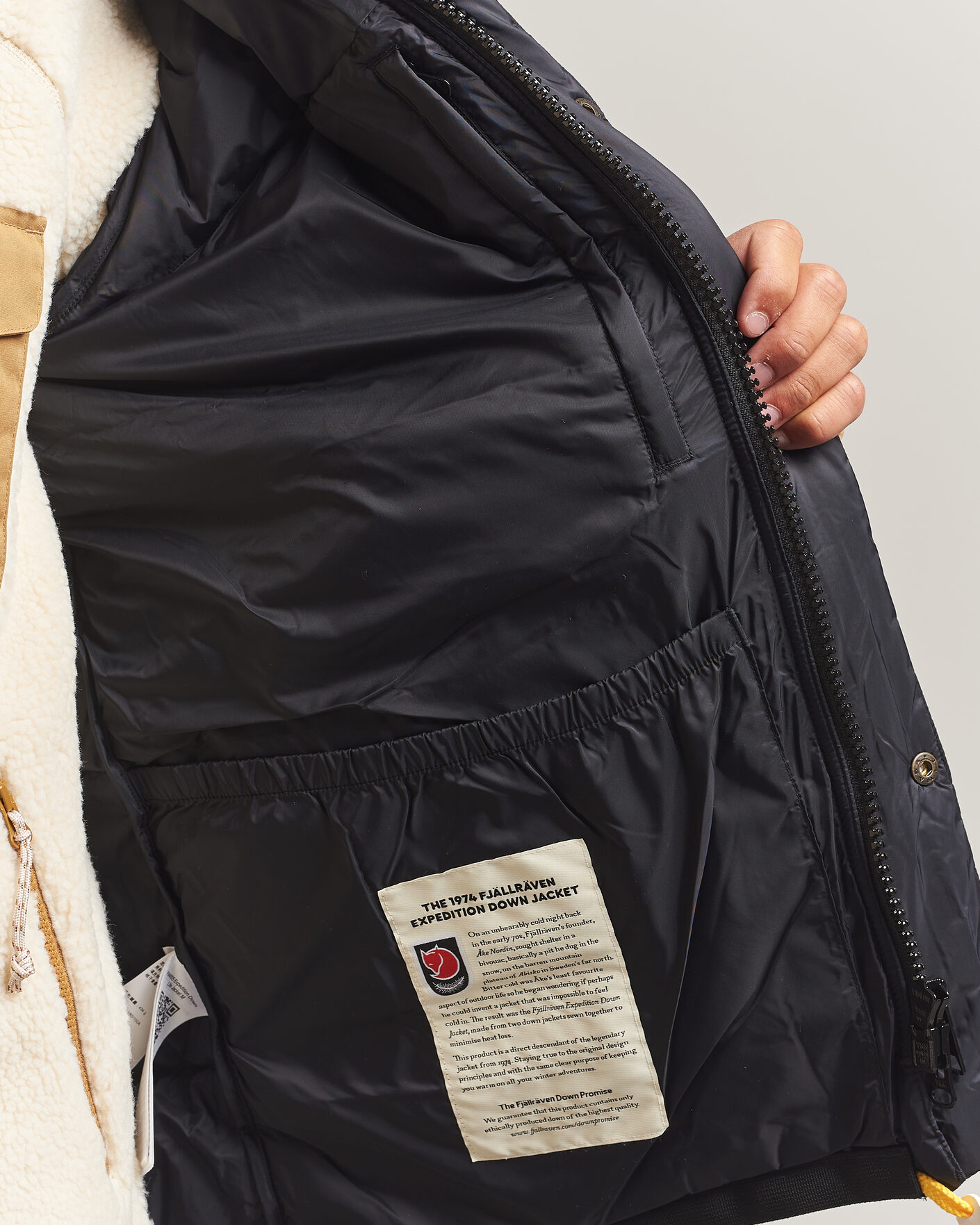 Mies | Takit | Fjällräven | Expedition Down Lite Jacket Black