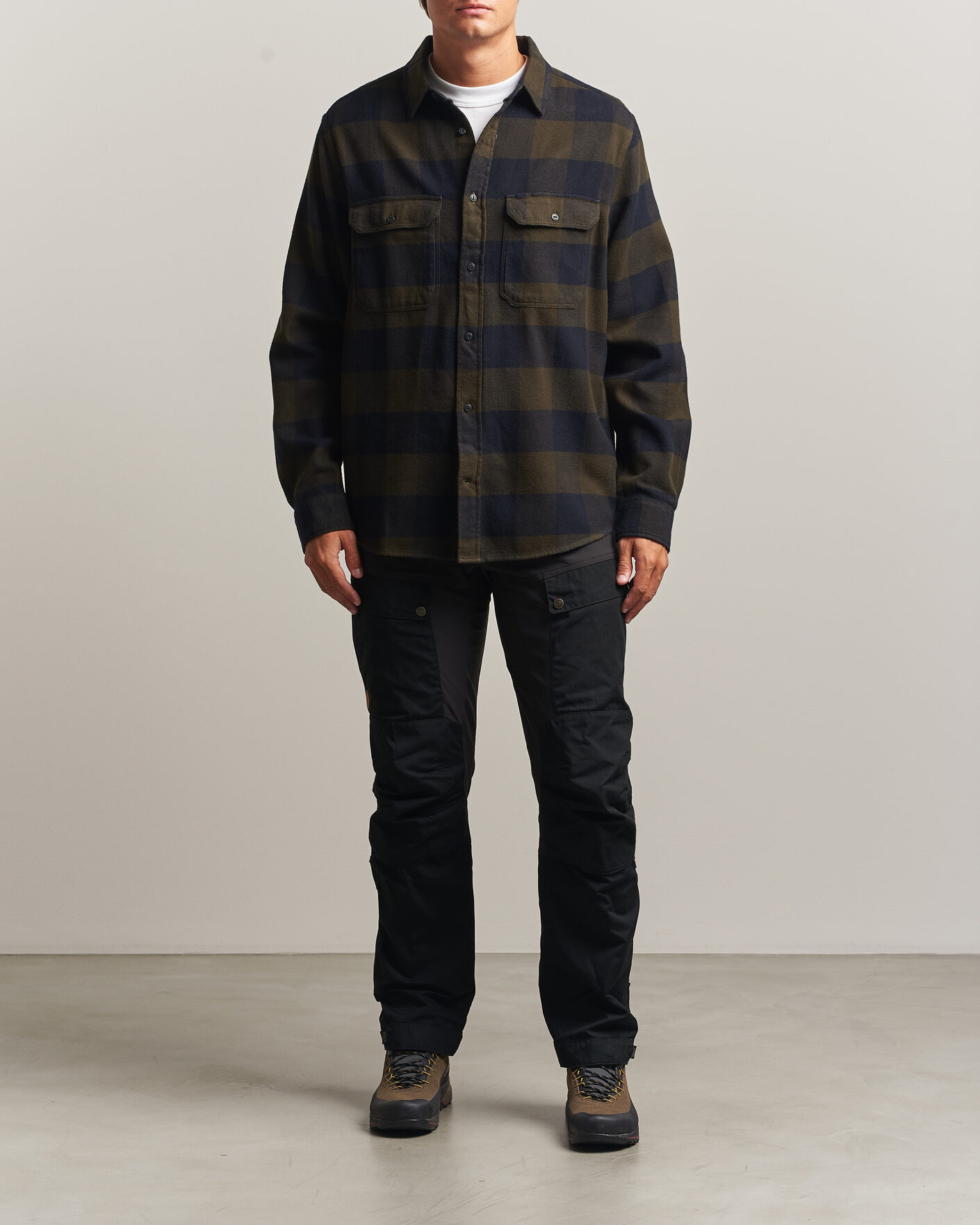 Mies | Kauluspaidat | Fjällräven | Övik Heavy Flannel Shirt Deep Forest