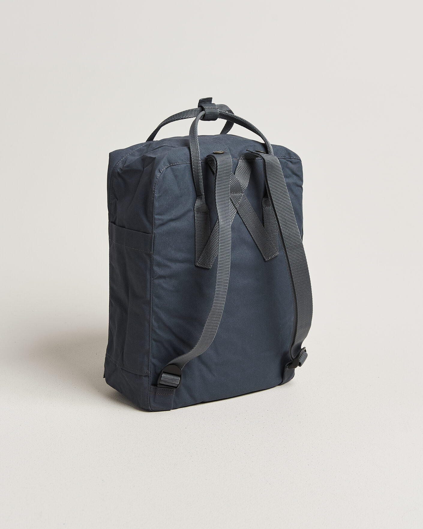 Mies | Laukut | Fjällräven | Kånken Graphite