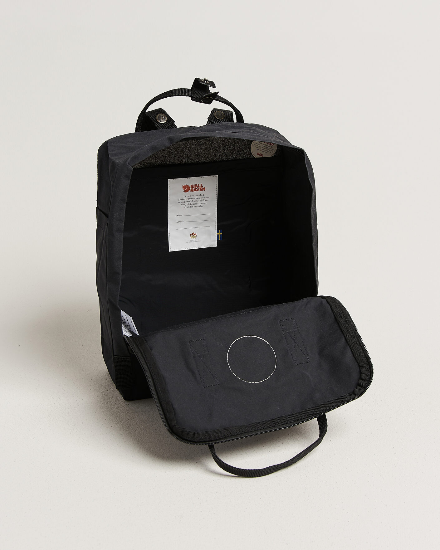 Mies | Laukut | Fjällräven | Kånken Black