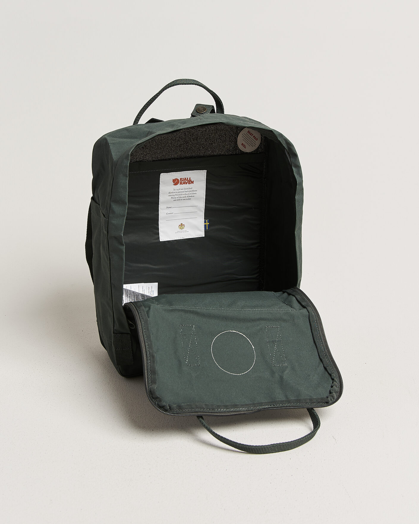 Mies | Laukut | Fjällräven | Kånken Forest Green