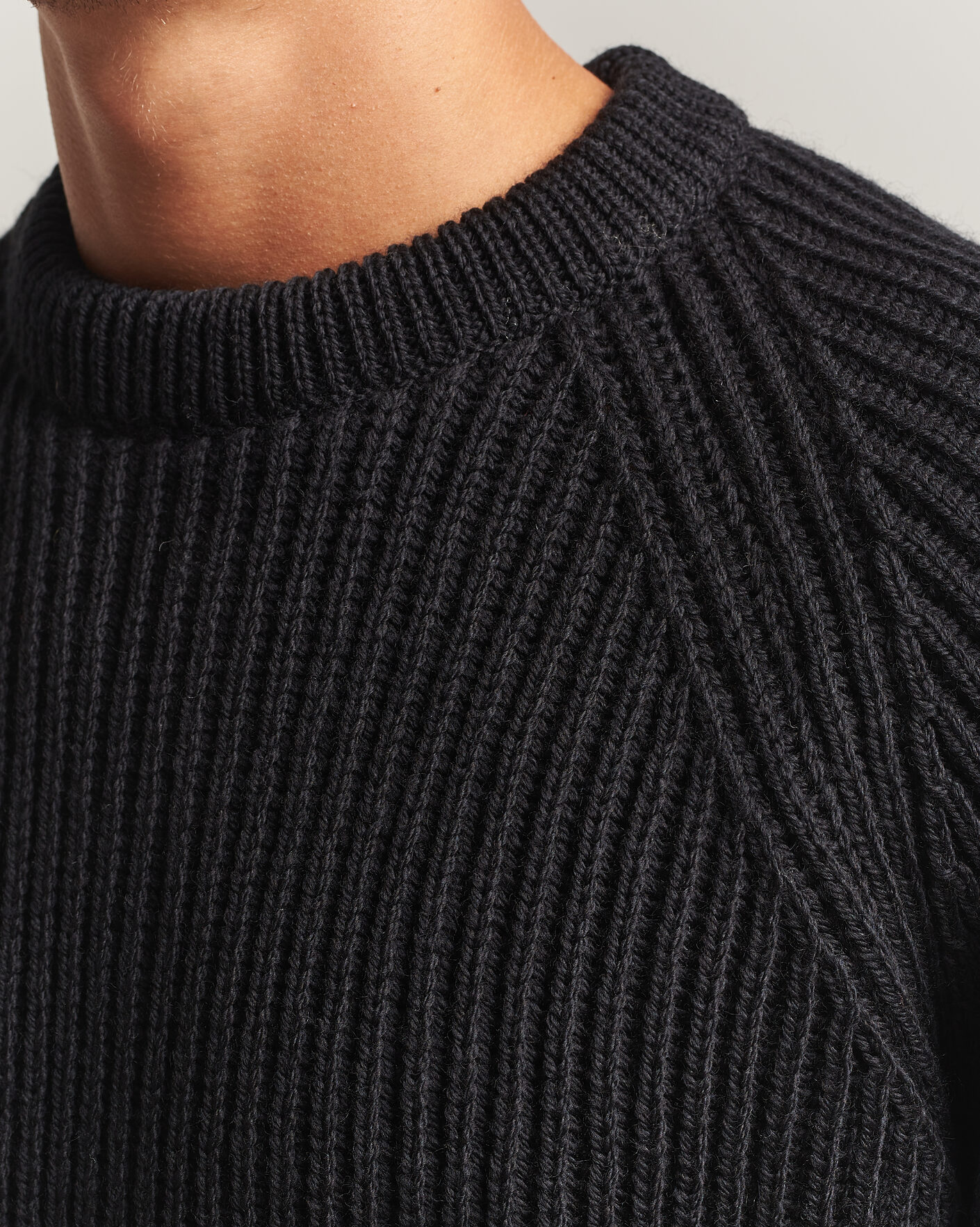 Mies | Puserot | Gloverall | Fisherman Rib Chunky Wool Crew Neck Black