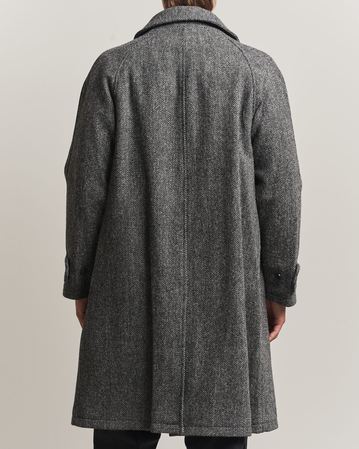 Mies | Takit | Gloverall | Hynes Harris Tweed Coat Charcoal Herringbone