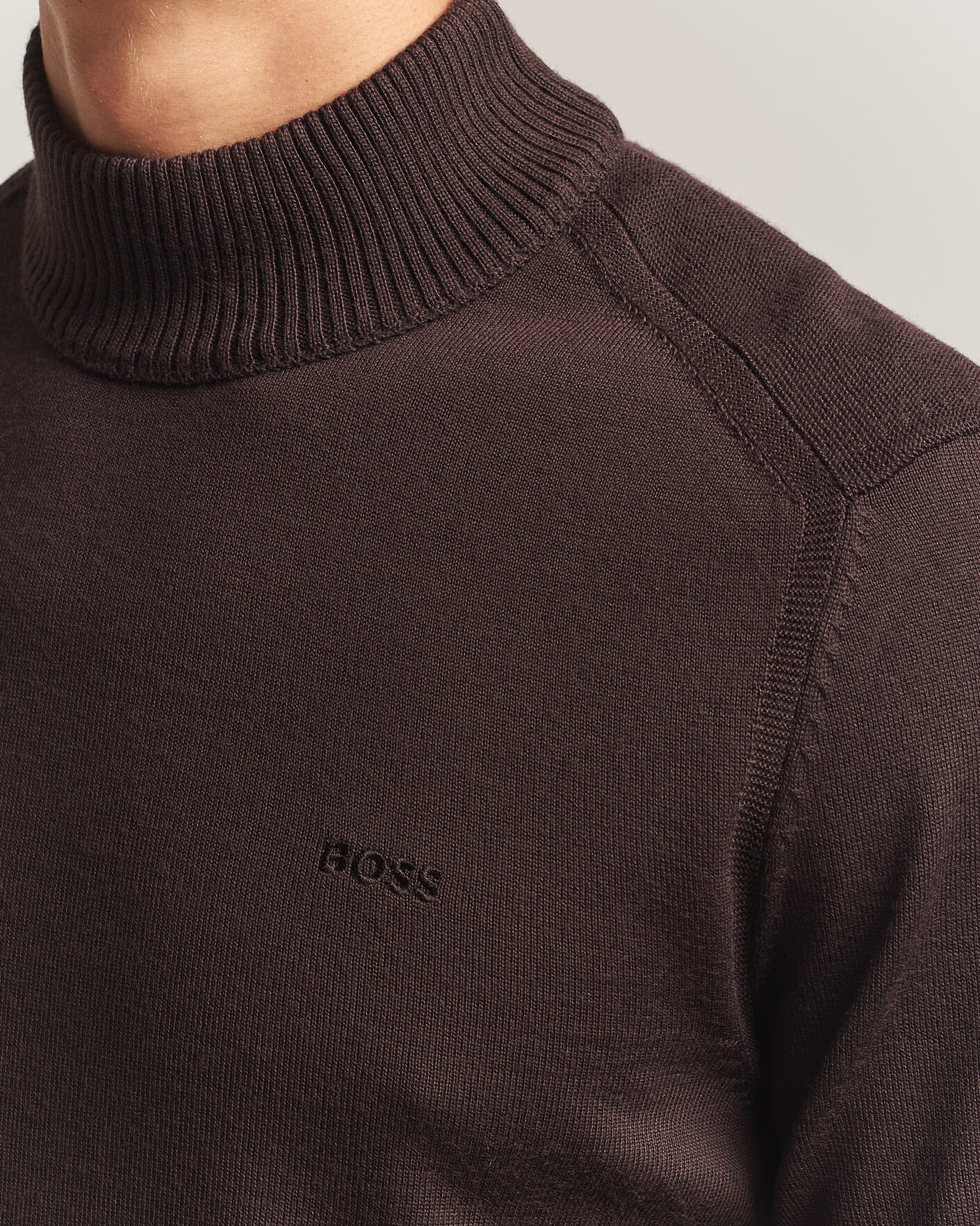 Mies | Puserot | BOSS ORANGE | Avac Knitted Turtleneck Dark Brown