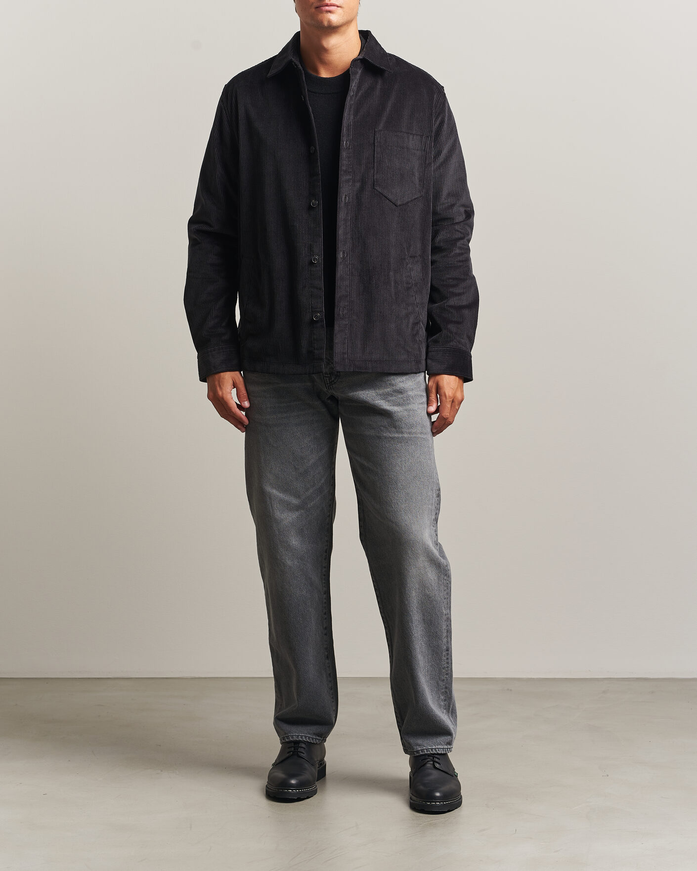 Mies | Kauluspaidat | HUGO | Ecord Corduroy Overshirt Black