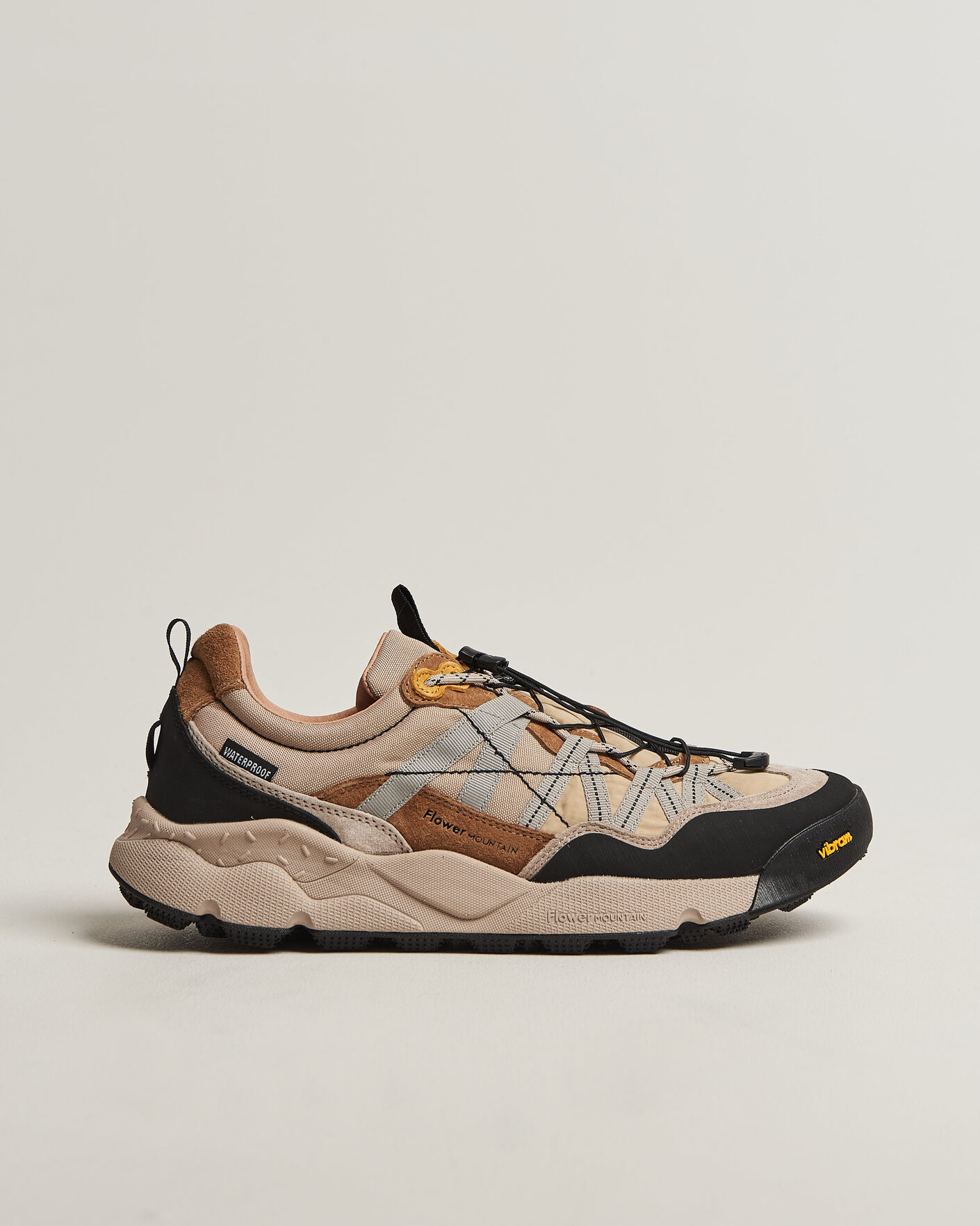 Mies | Tennarit | Flower Mountain | Iwano 2 Suede/Nylon Trail Sneaker Beige