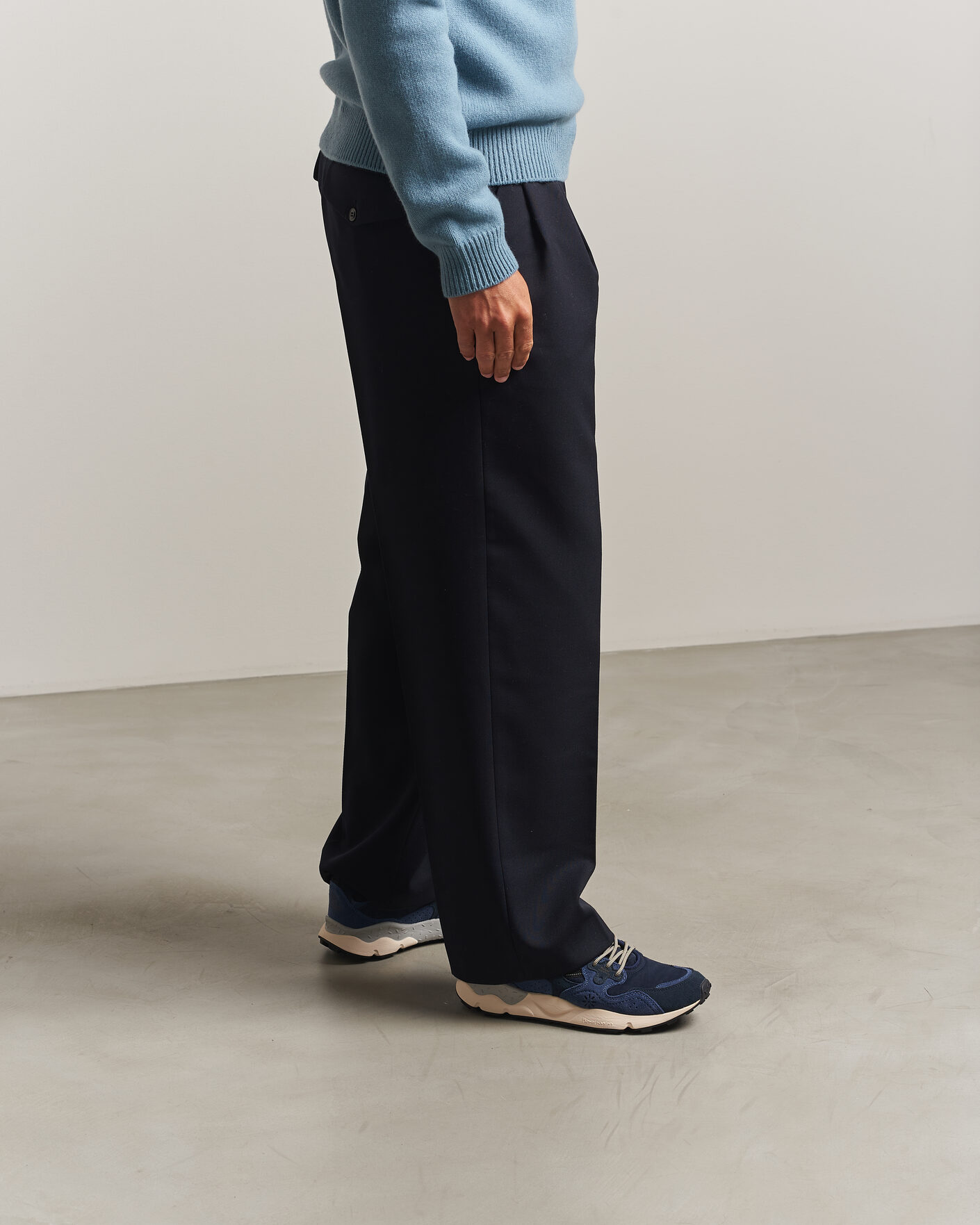 Mies | Tennarit | Flower Mountain | Yamano 3 Cow Velour Sneaker Blue