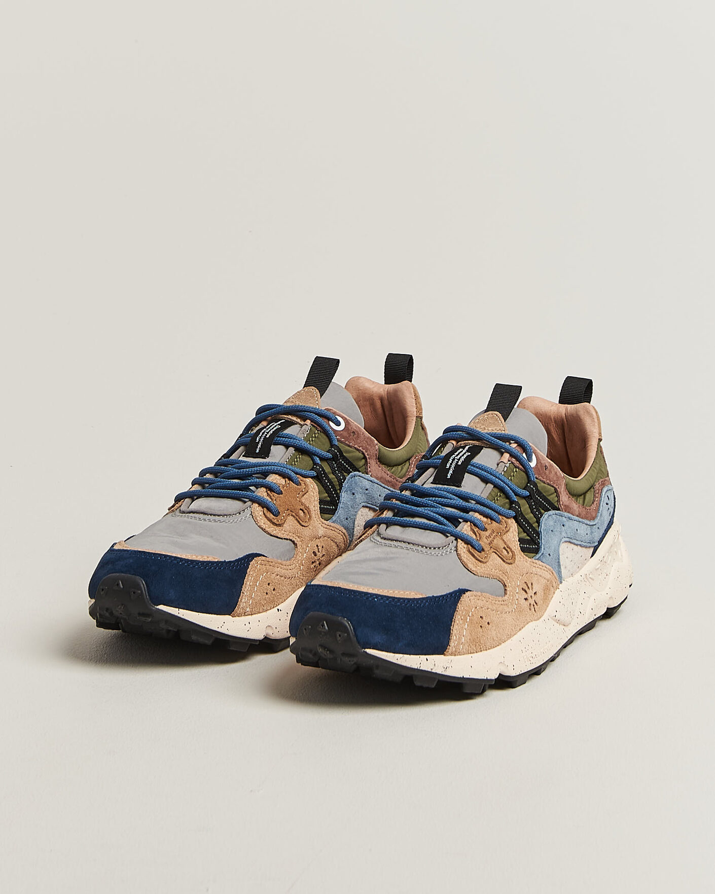 Mies | Tennarit | Flower Mountain | Yamano 3 Suede/Nylon Sneaker Navy/Light Brown