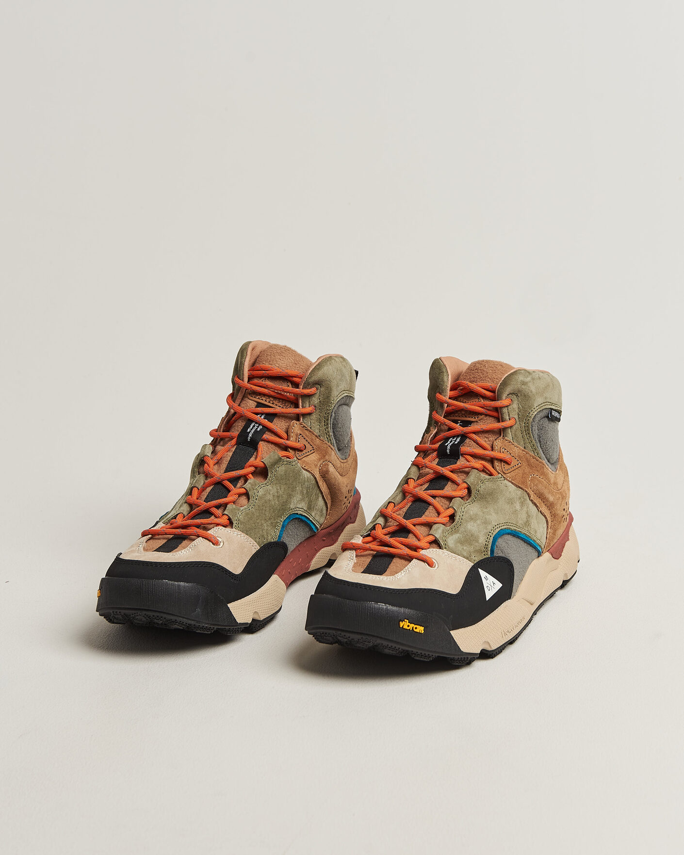 Mies | Tennarit | Flower Mountain | Back Country Mid Suede/Leather Sneaker Multi