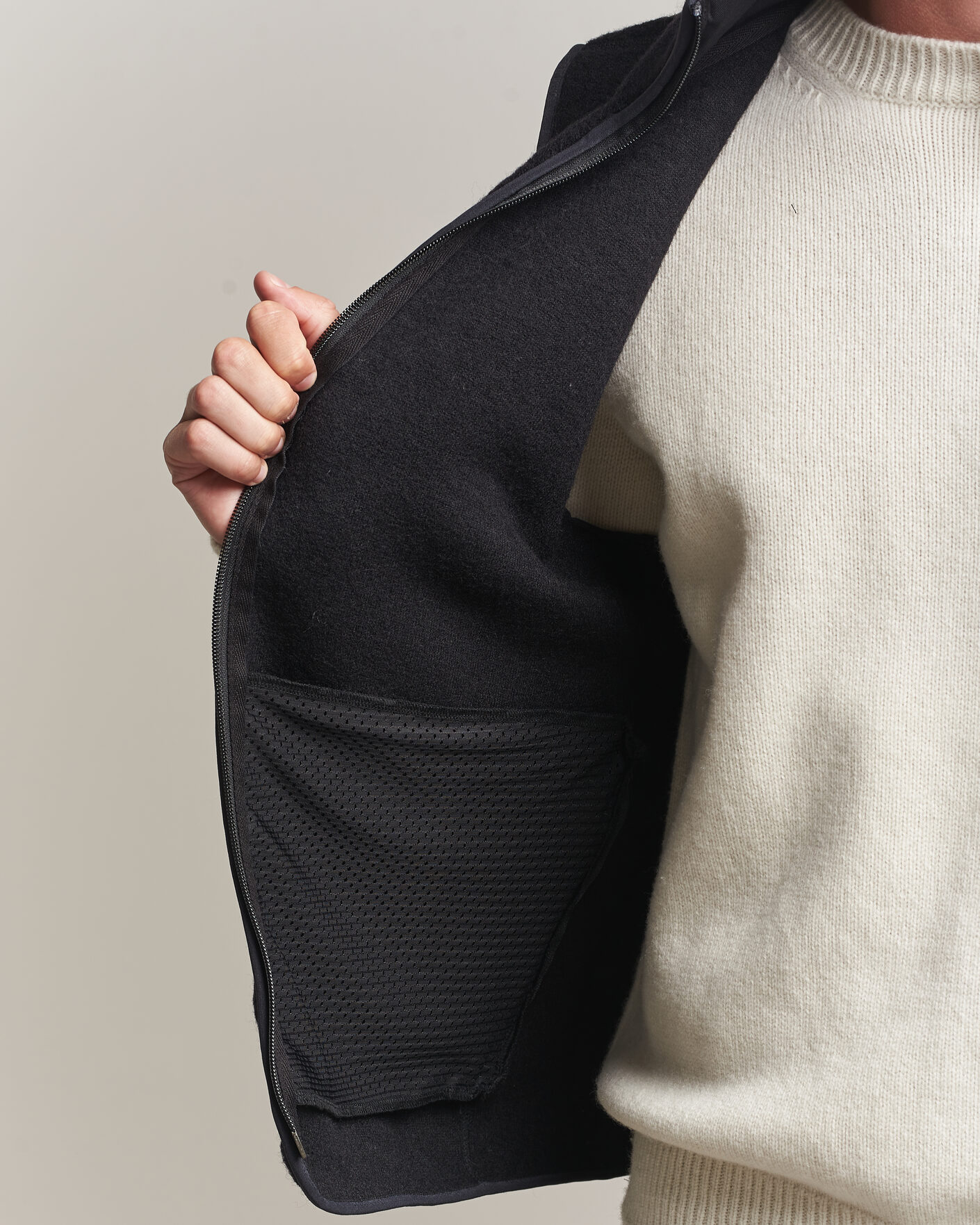 Mies | Ulkoliivit | J.Lindeberg | Duncan Wool Fleece Vest Black
