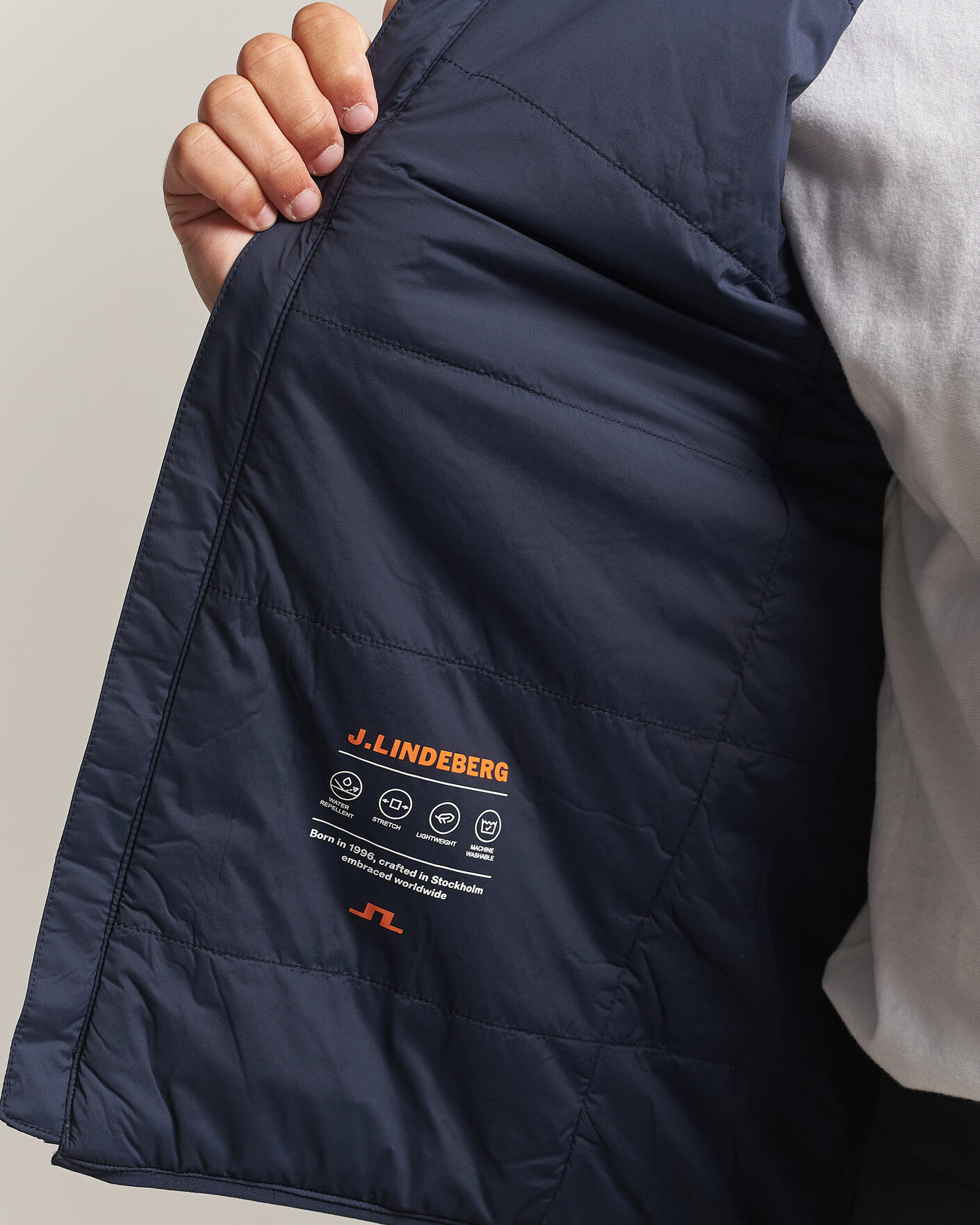 Mies | Ulkoliivit | J.Lindeberg | Clinton Padded Vest JL Navy