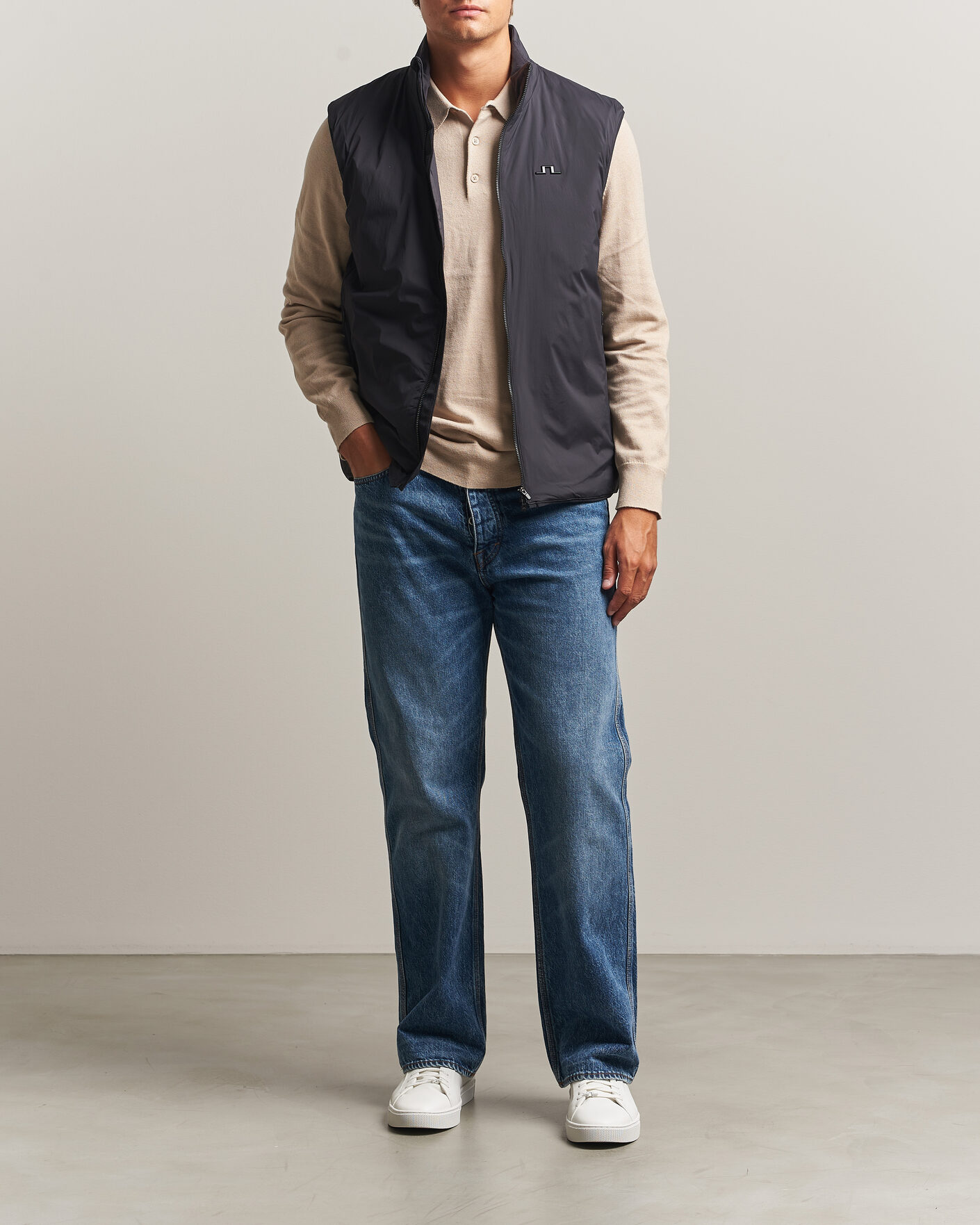 Mies | Ulkoliivit | J.Lindeberg | Clinton Padded Vest Black