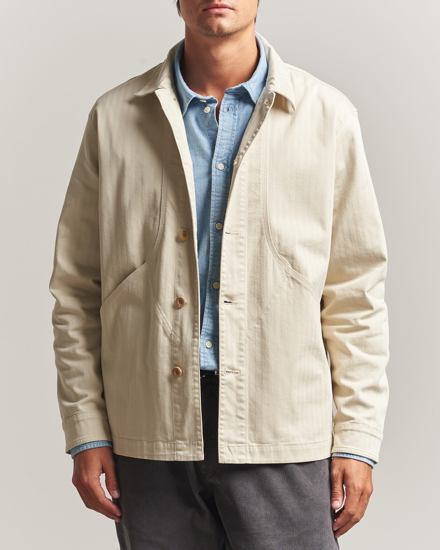 Mies | Kauluspaidat | Forét | Berry Herringbone Overshirt Oat