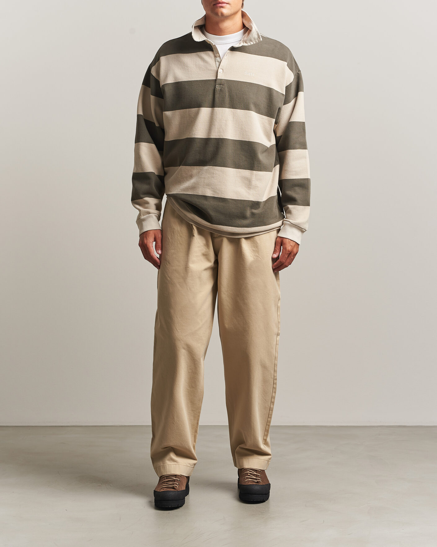 Mies | Housut | Forét | Writer Relaxed Fit Pleated Pants Uniform Khaki